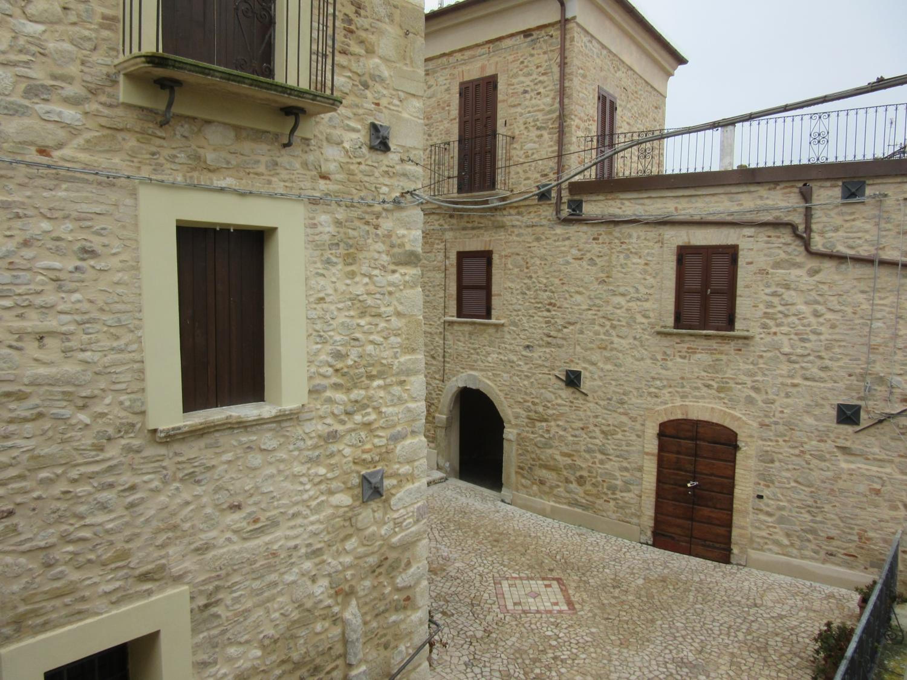 Photo 7