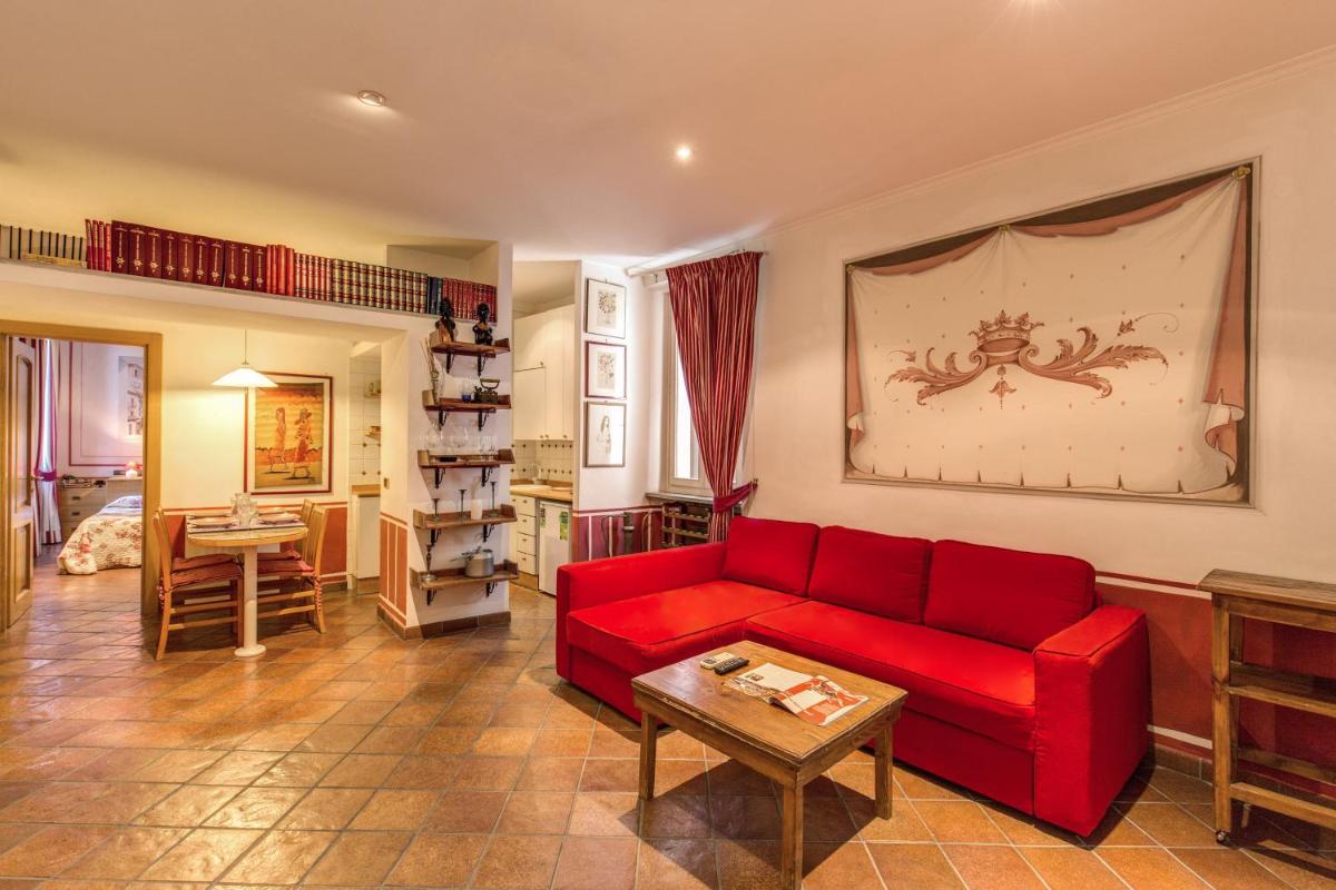 Lovely Flat by the Trevi Fountain