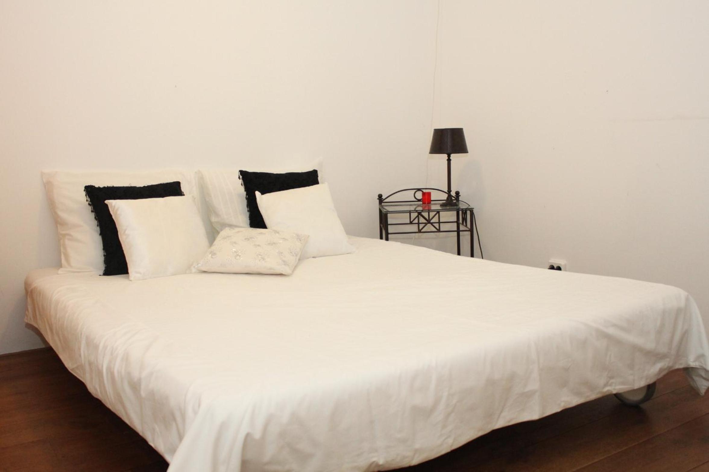 Canal Garden Apartment StayWell Amsterdam