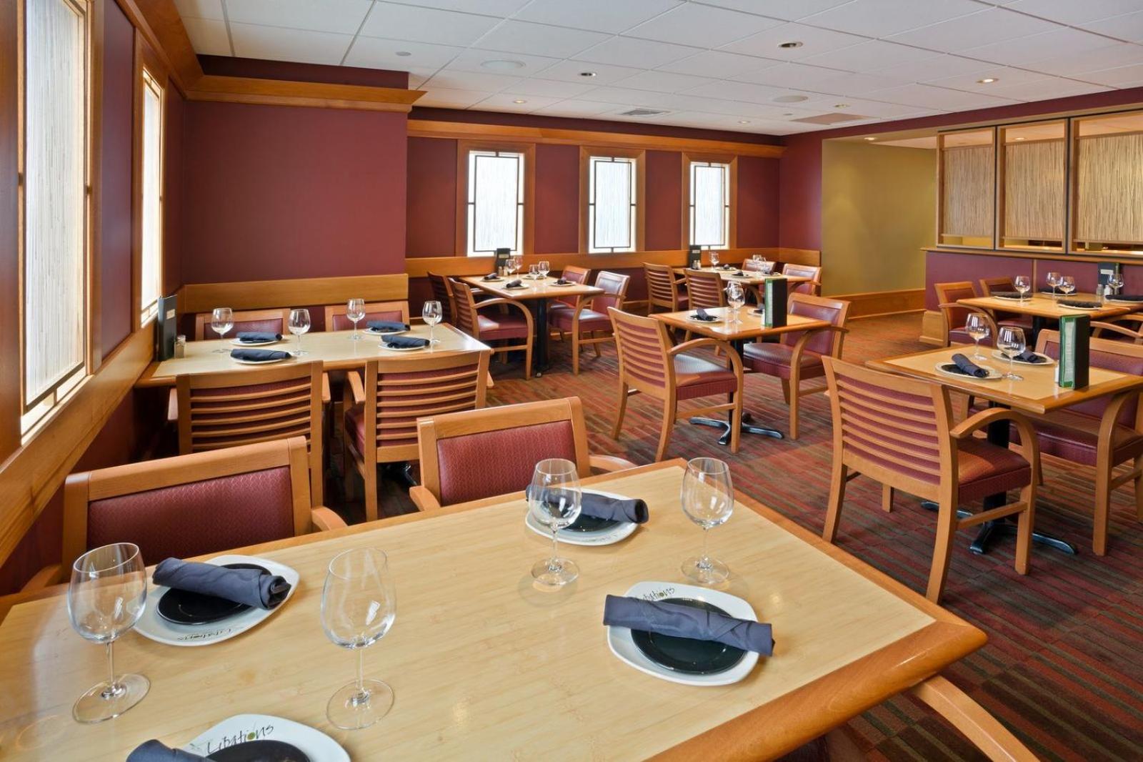 Radisson Hotel Providence Airport - Property Image 5
