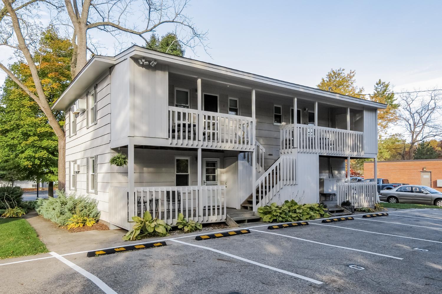 Water Street Retreat apt. walk to Saugatuck