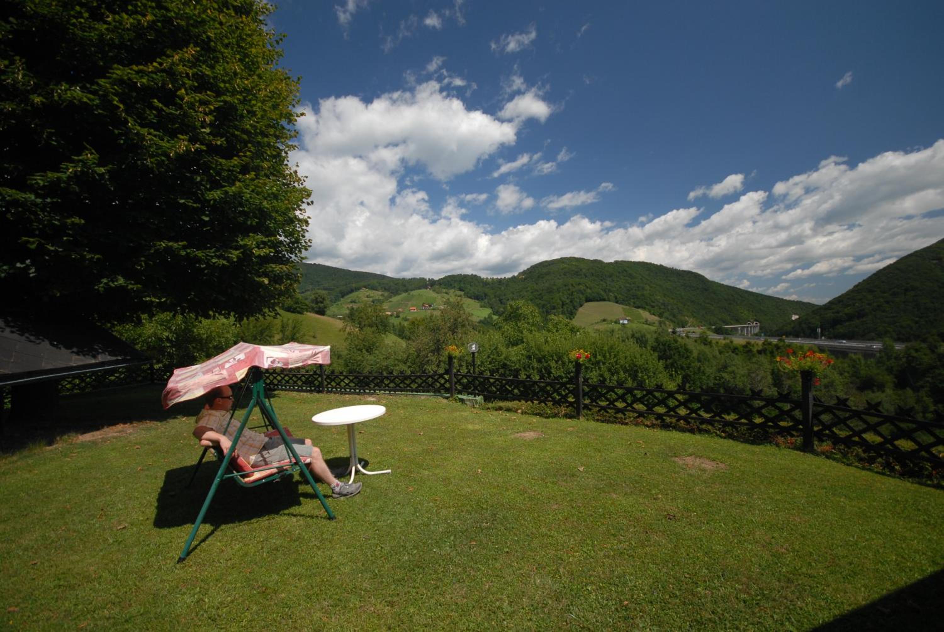 Photo 41