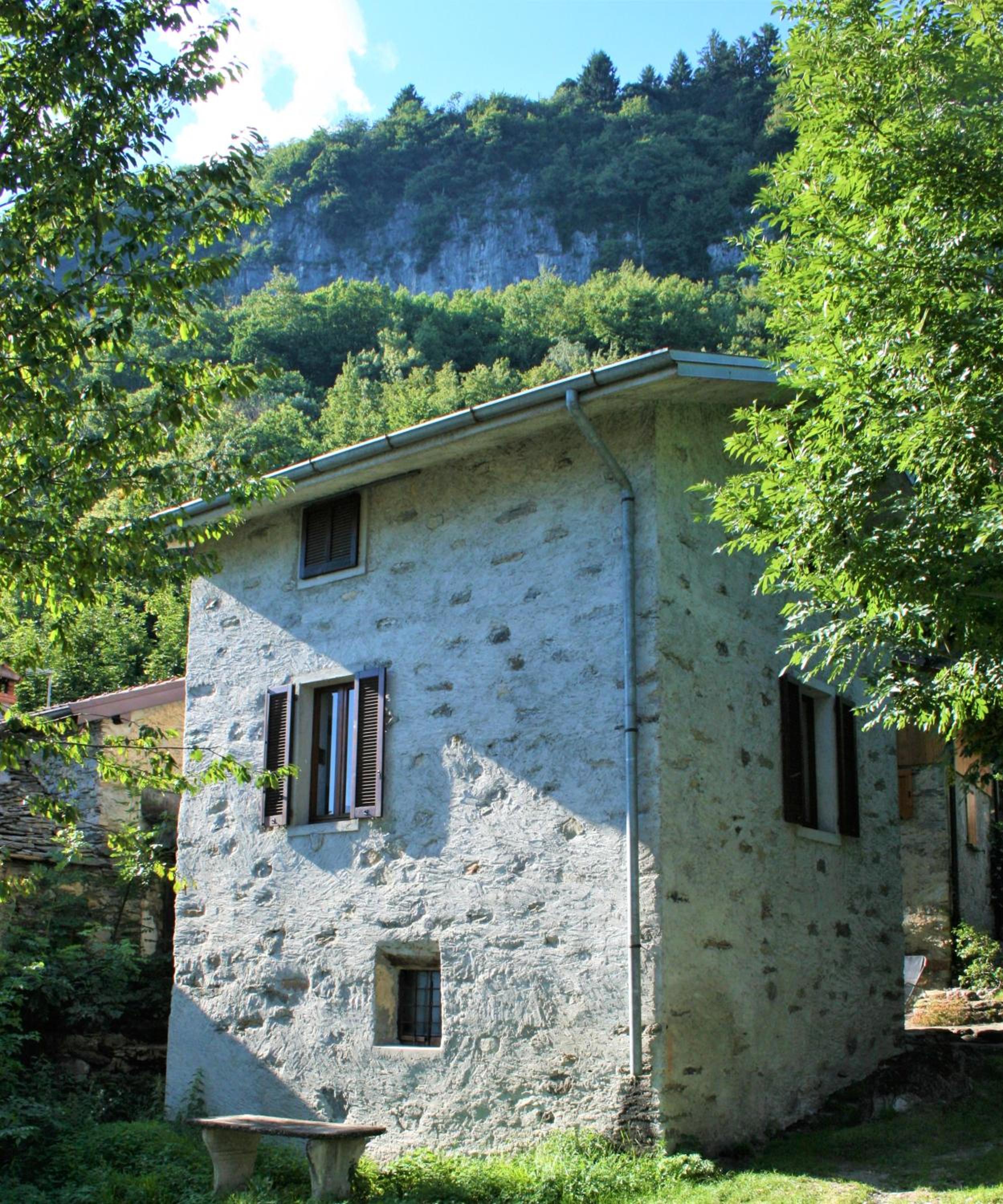 Photo 6