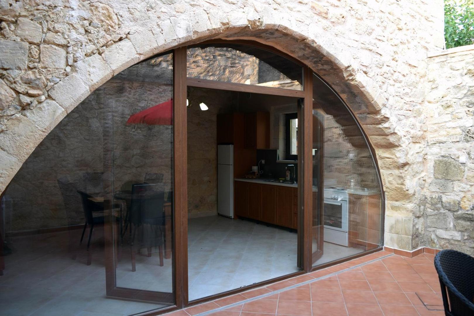 Venetian Cistern Villa