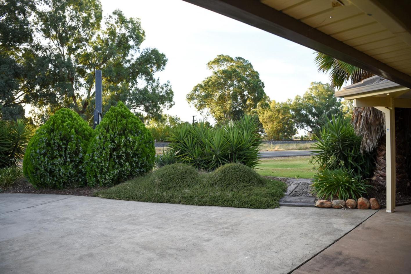 Culcairn Motor Inn view 4