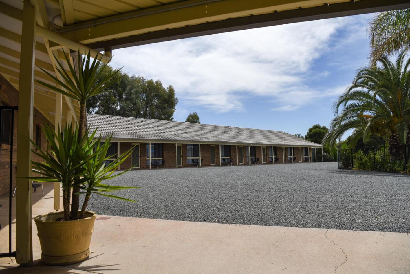 Culcairn Motor Inn view 2