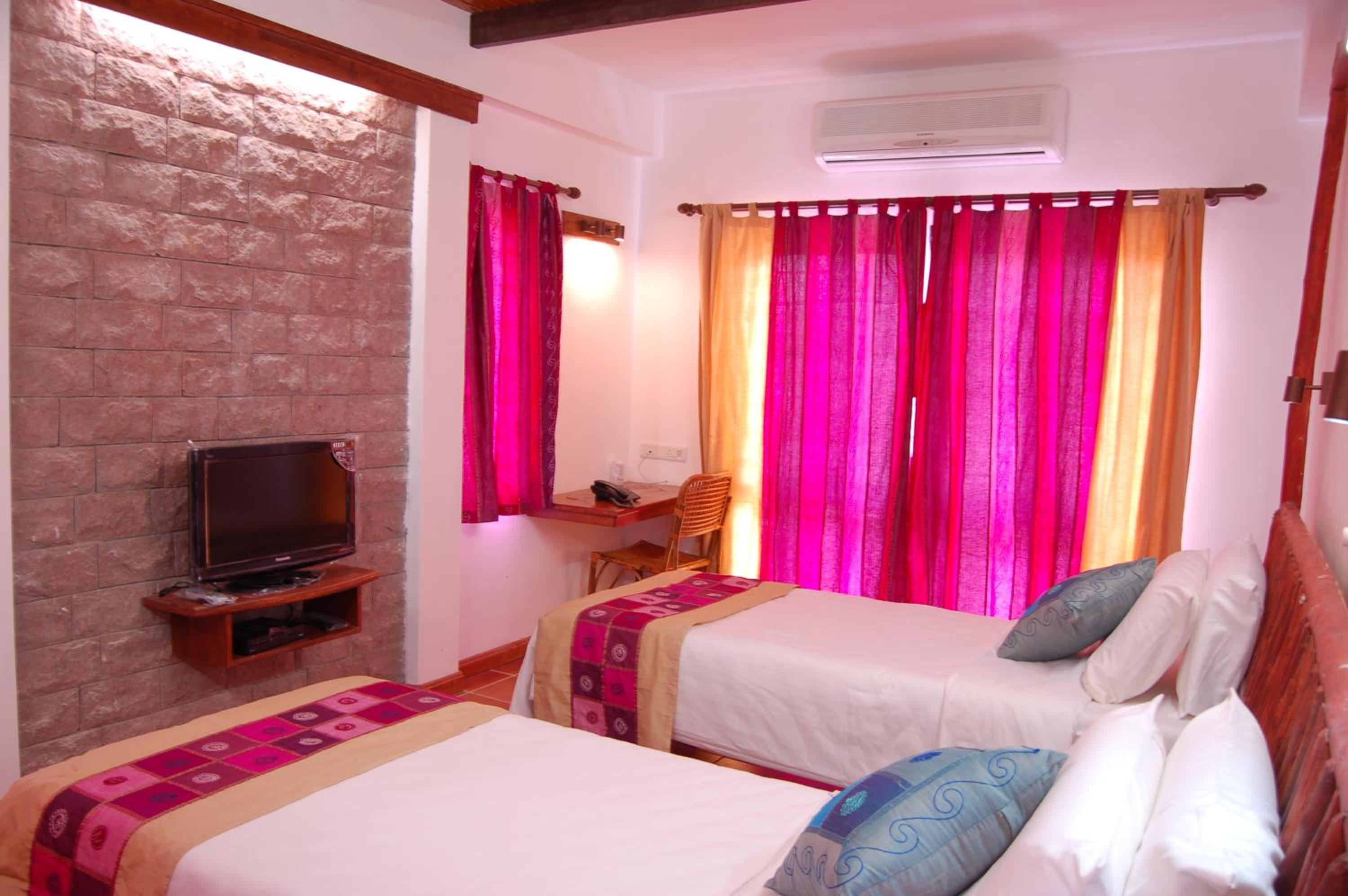 Kadambavanam Ethnic Village Resort