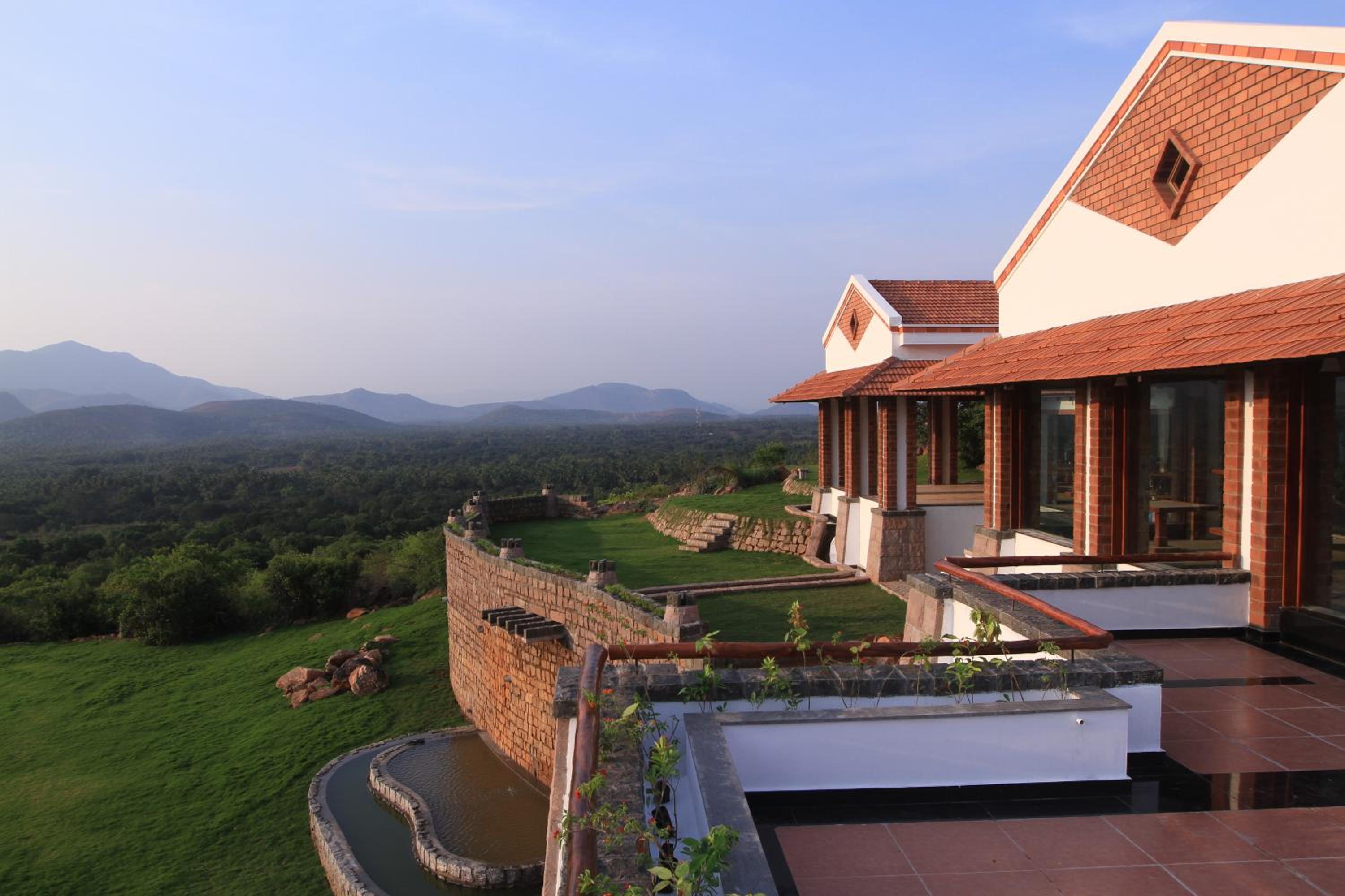 Kadambavanam Ethnic Village Resort