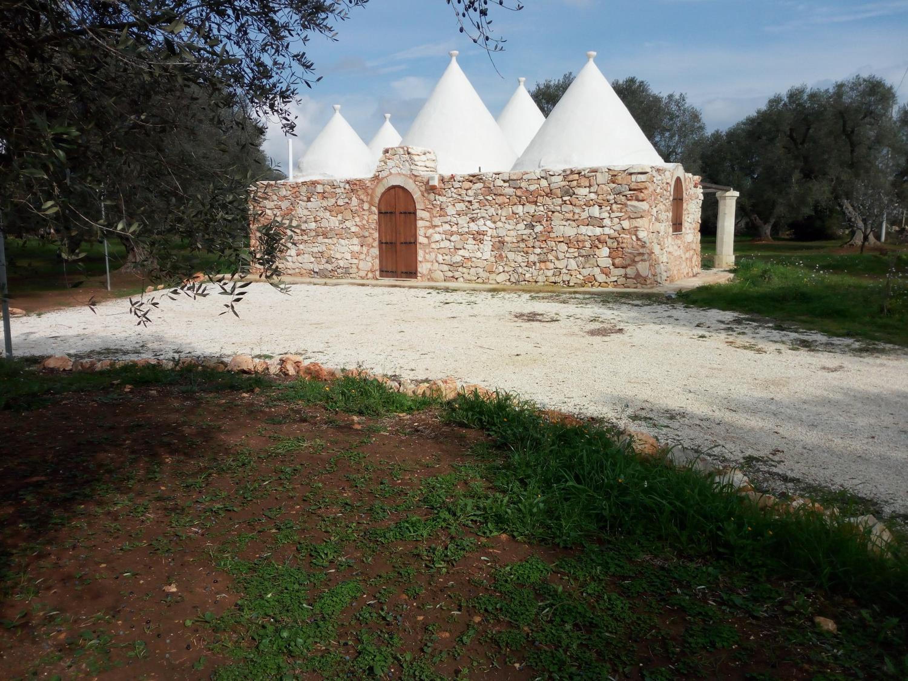 Trulli Monte Madre view 3