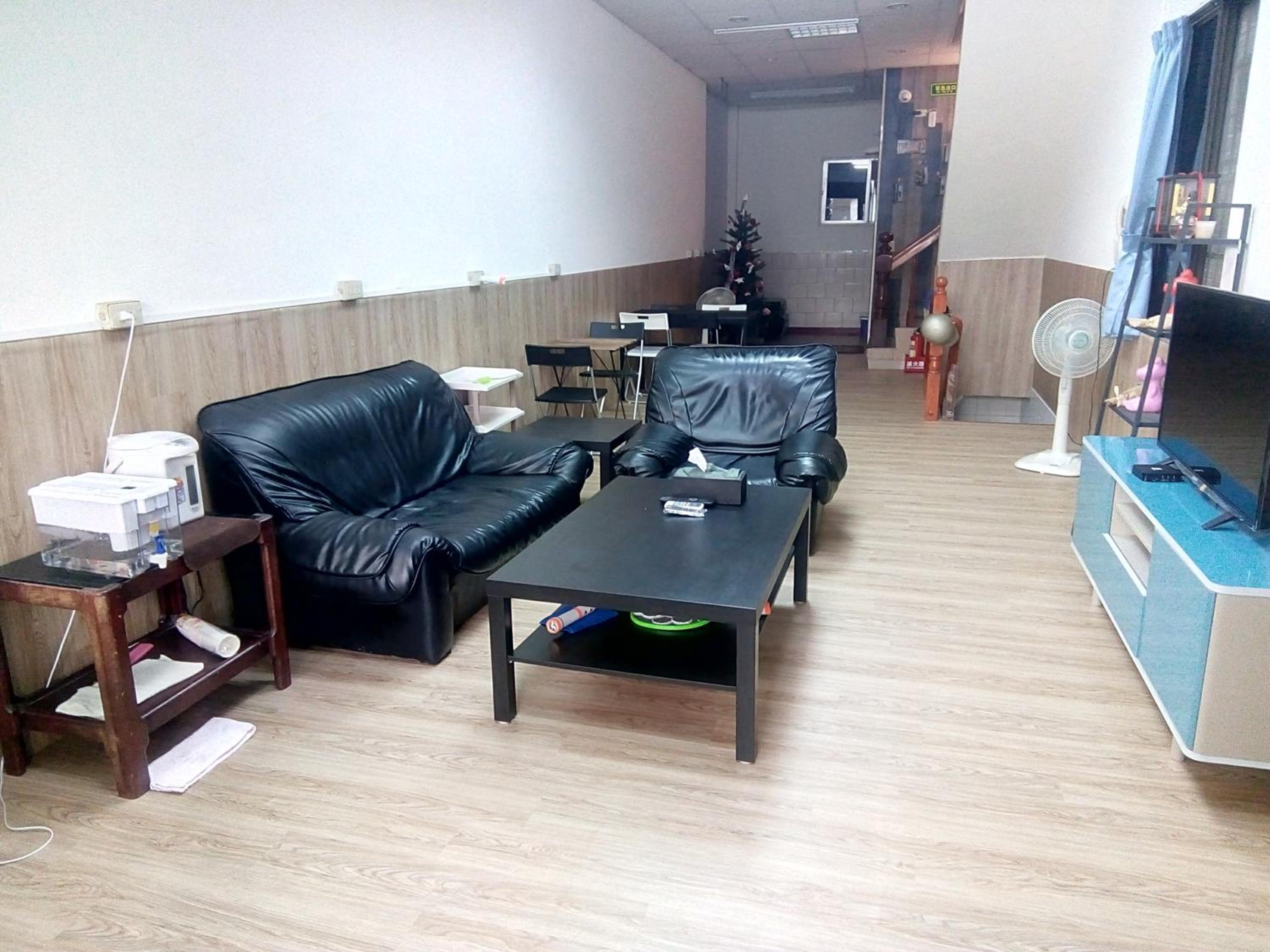 Traveler Station