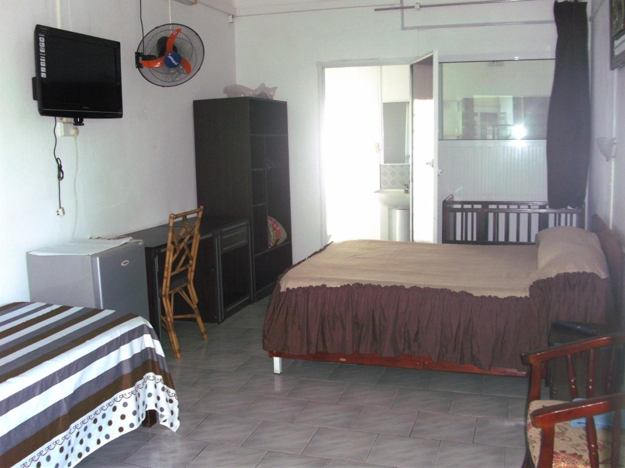 Photo 6