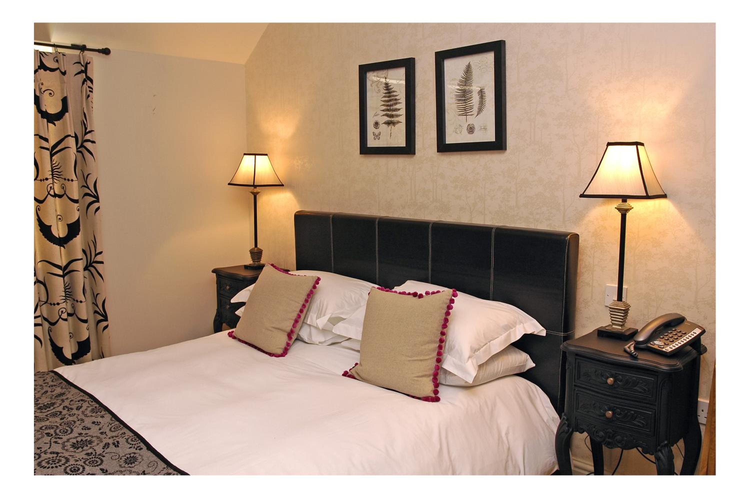 Sherborne Vacations - The Kings Arms - Property Image 12