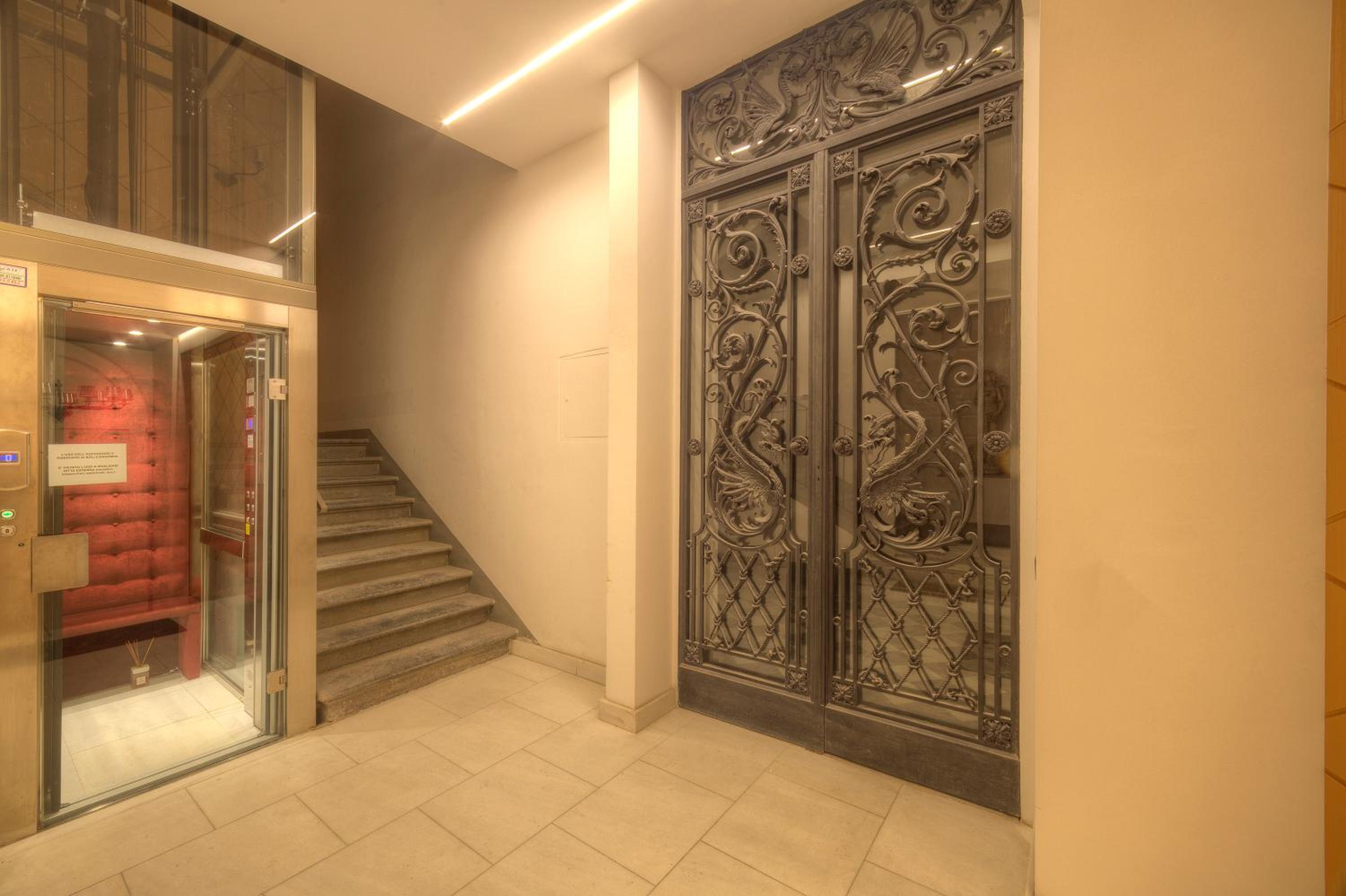 DUOMO LUXURY APARTMENT 