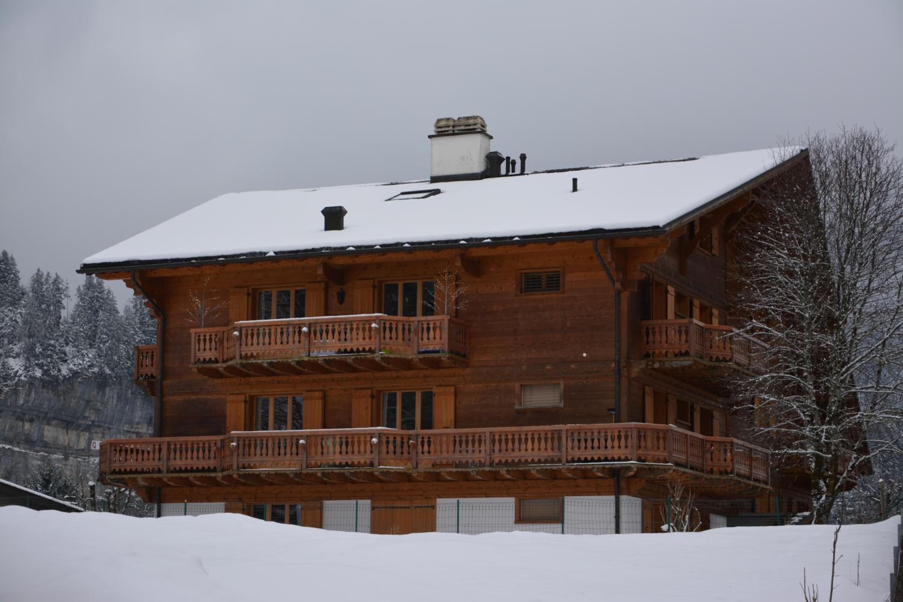 Celine 9, Champery