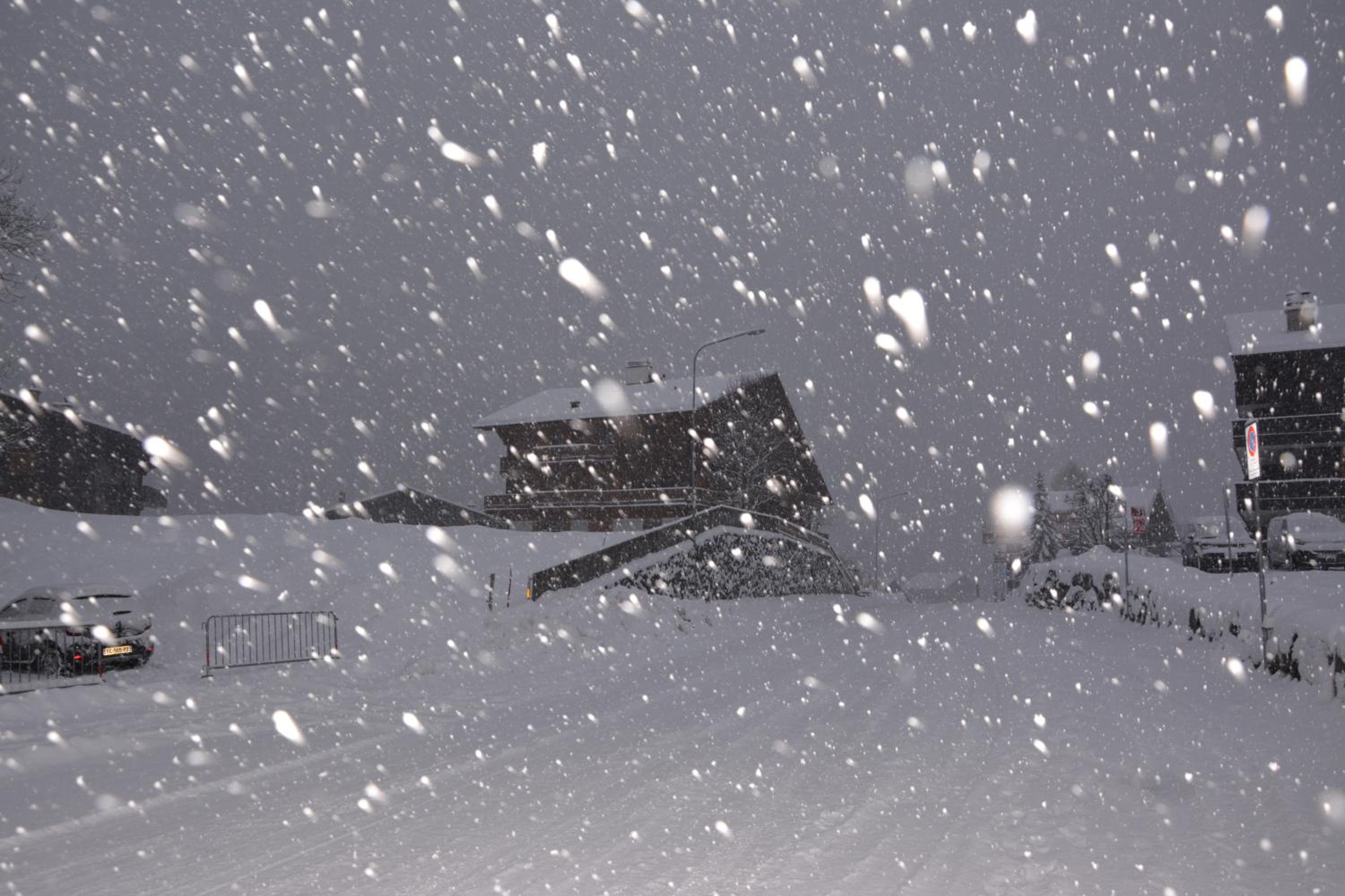 Celine 9, Champery