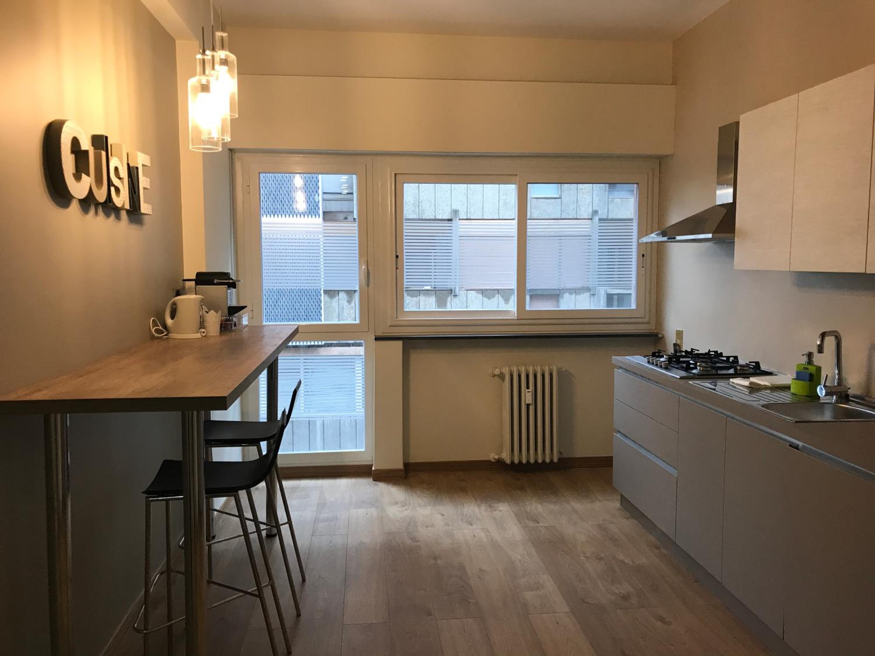 70's Luxury Cavour photo 4