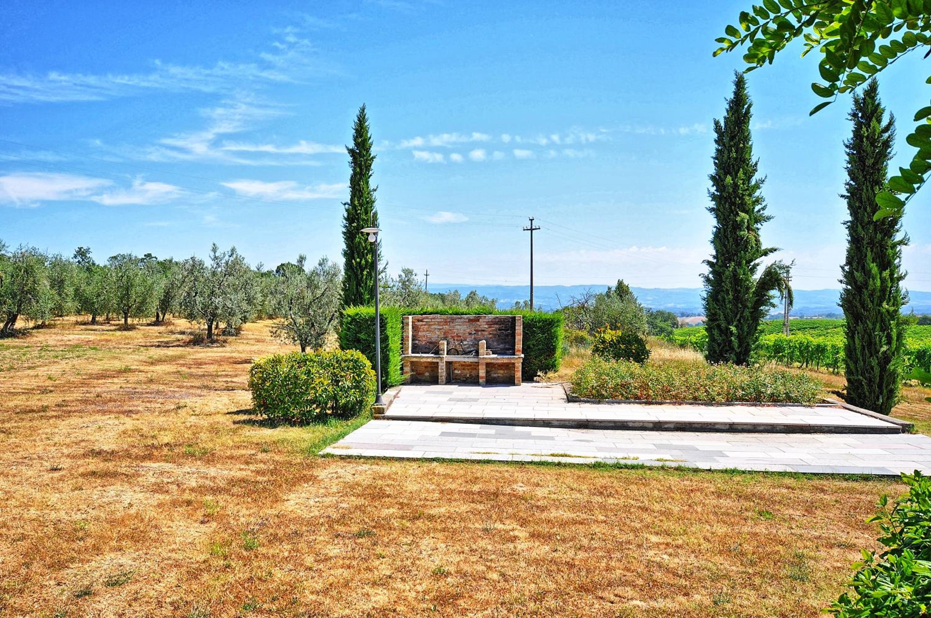 Vittoriana near San Gimignano by PosarelliVillas