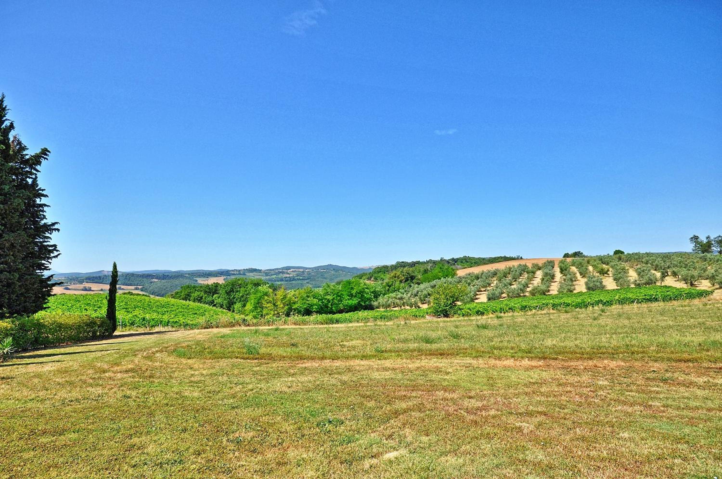 Vittoriana near San Gimignano by PosarelliVillas