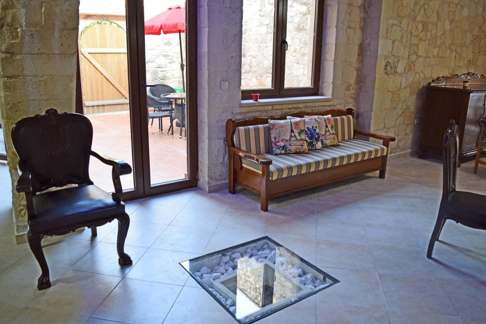 Venetian Cistern Villa