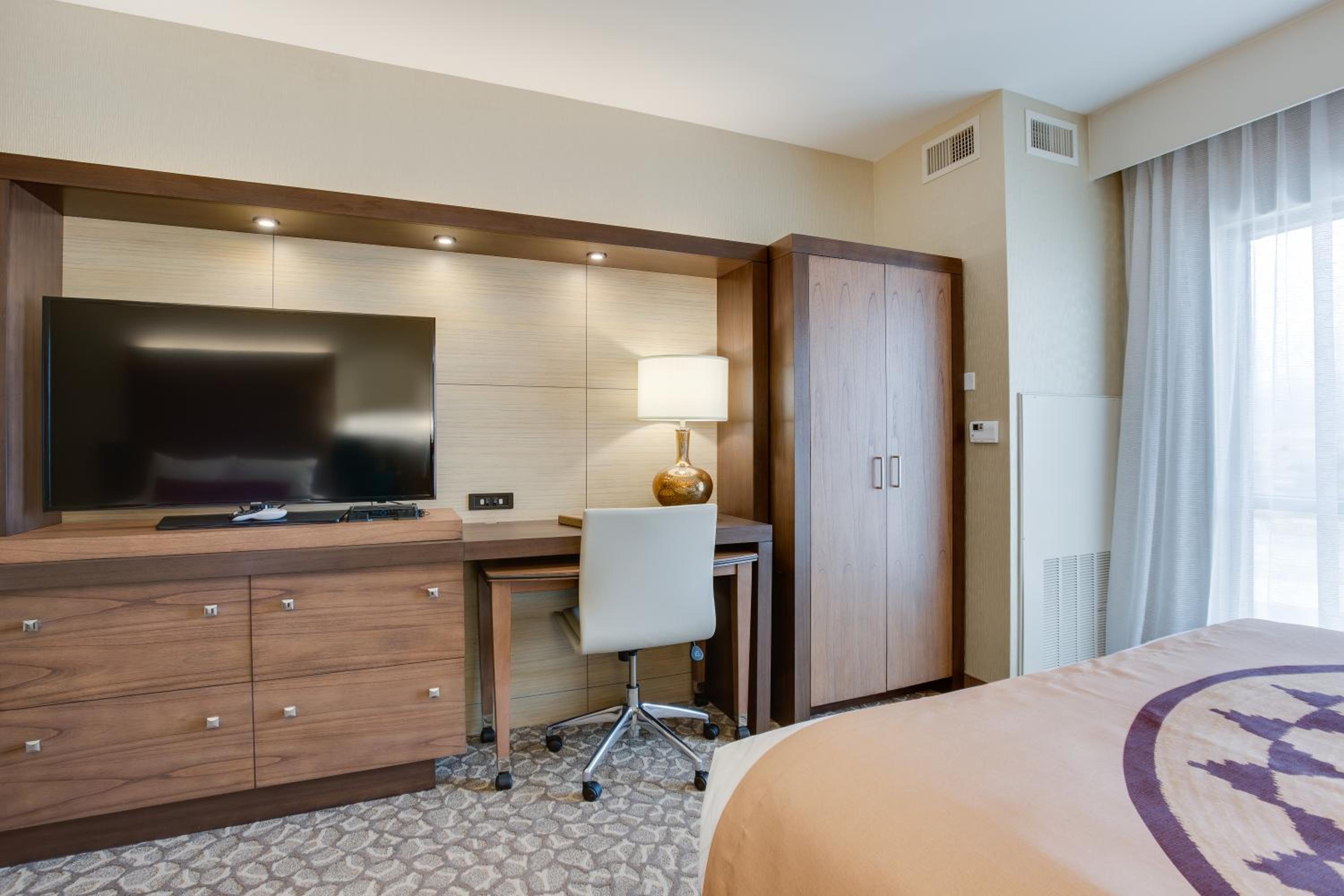 Cliff Castle Casino Hotel - Property Image 2