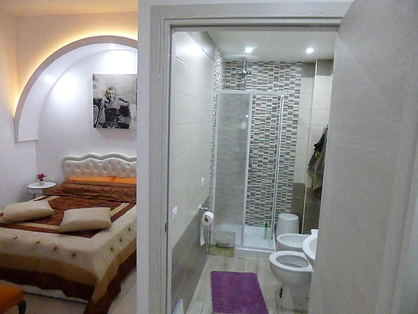 Monaco Rooms en Verona — bedroom