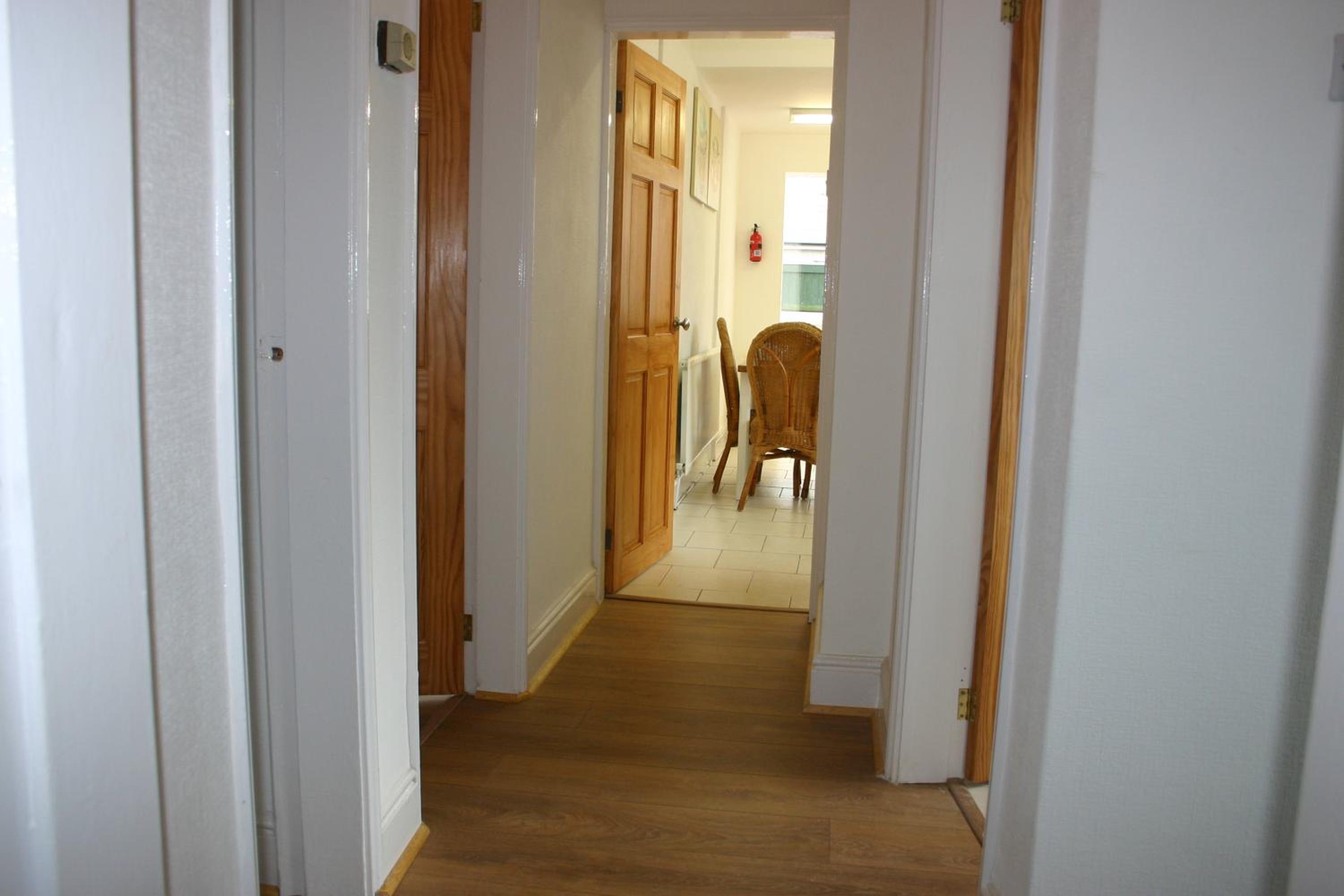 Photo 33