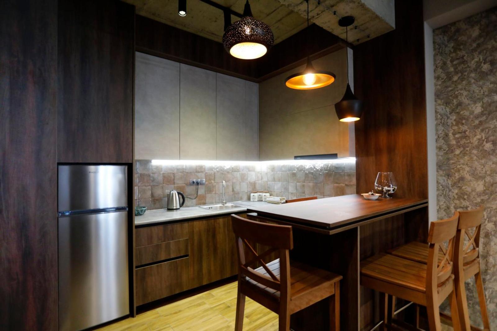 Urban Loft Tbilisi-Stylish 1BR with City View