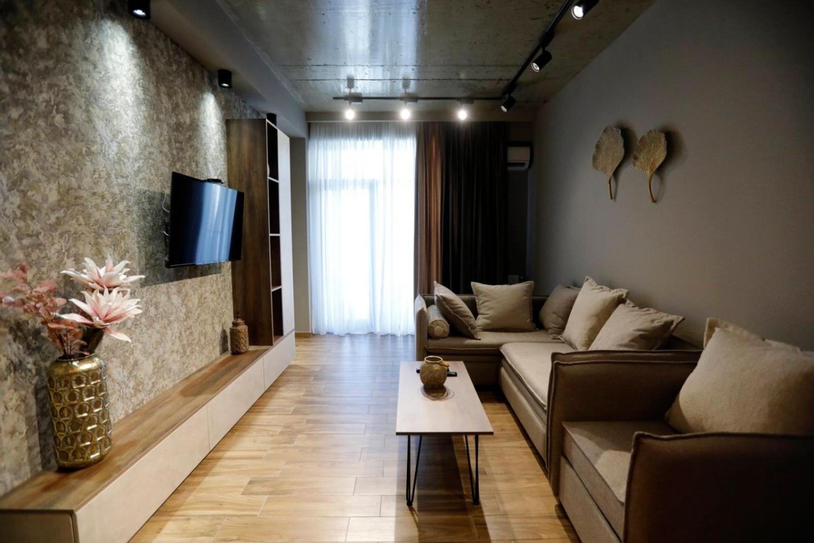 Urban Loft Tbilisi-Stylish 1BR with City View