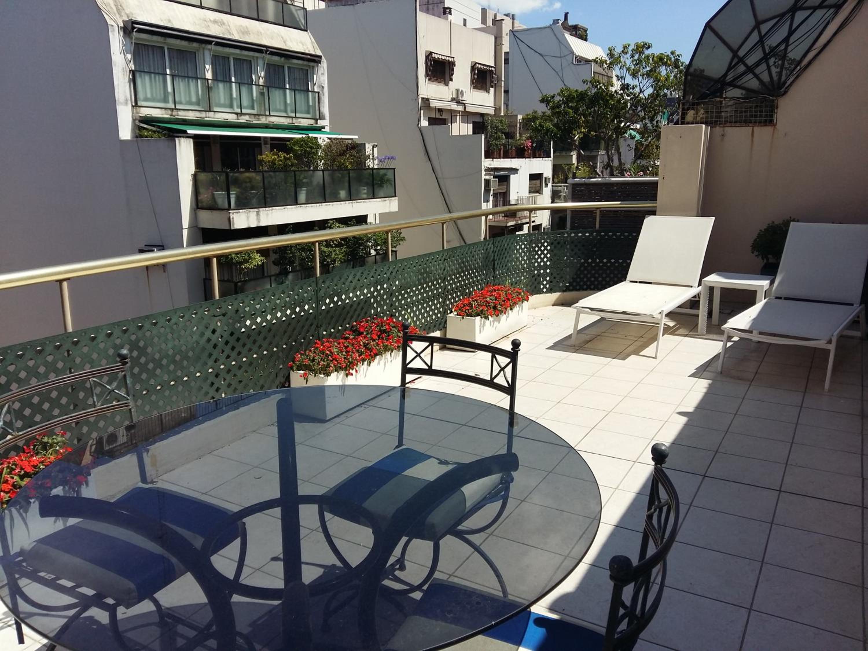 Mayla Apartments