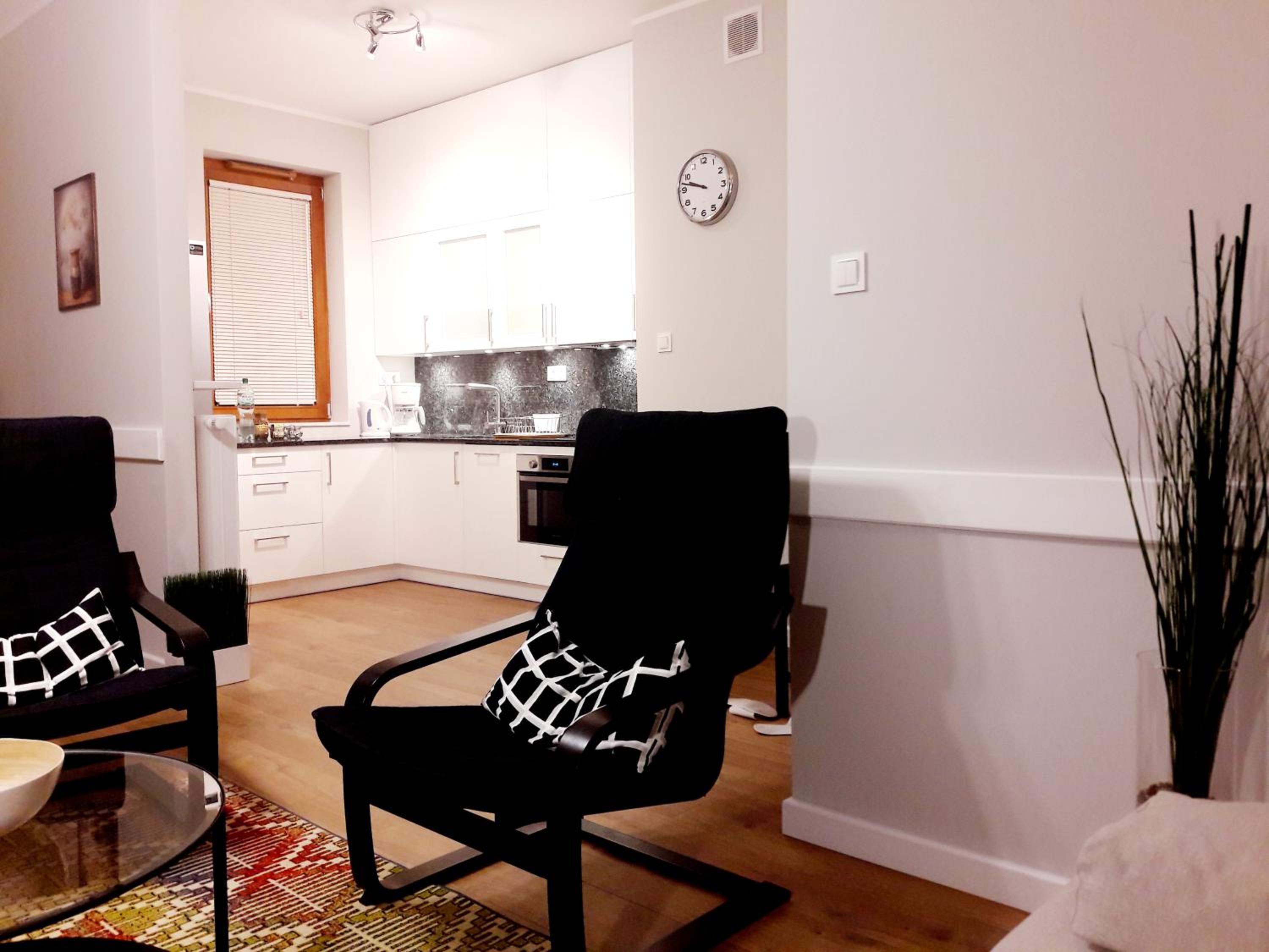 Modern & quiet in Royal Wilanów with AC and garage view 4