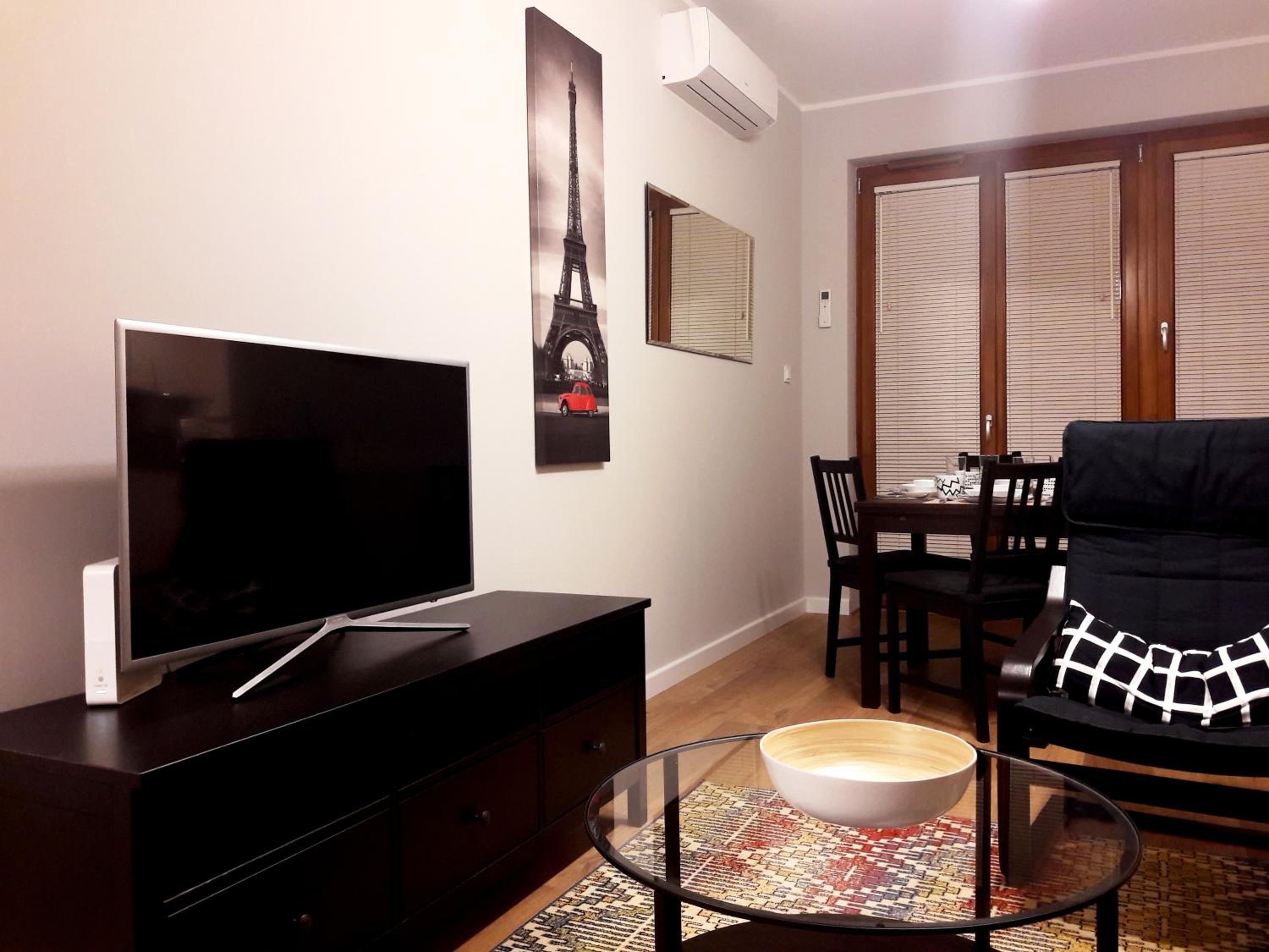 Modern & quiet in Royal Wilanów with AC and garage view 3