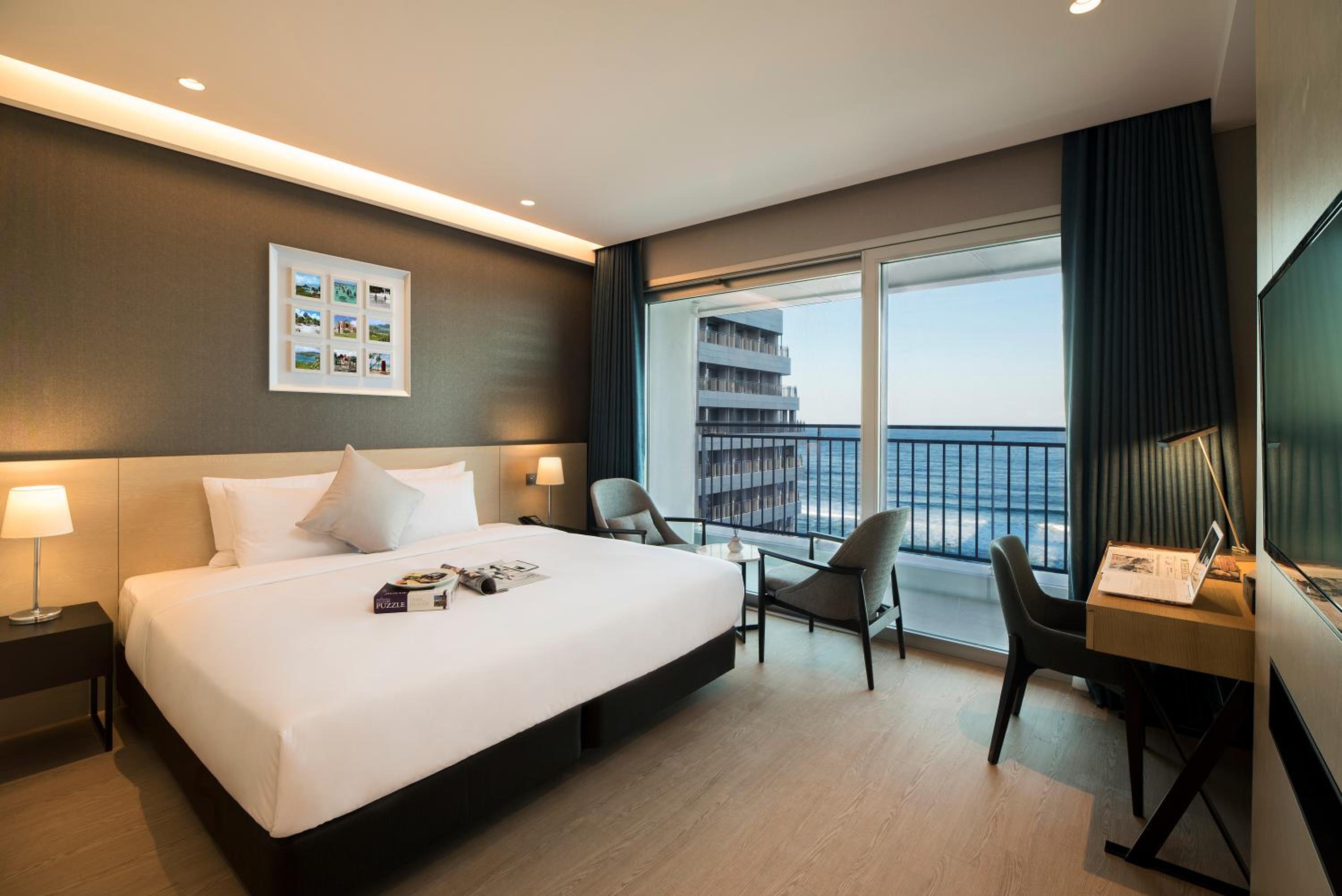 St. John's Hotel 23