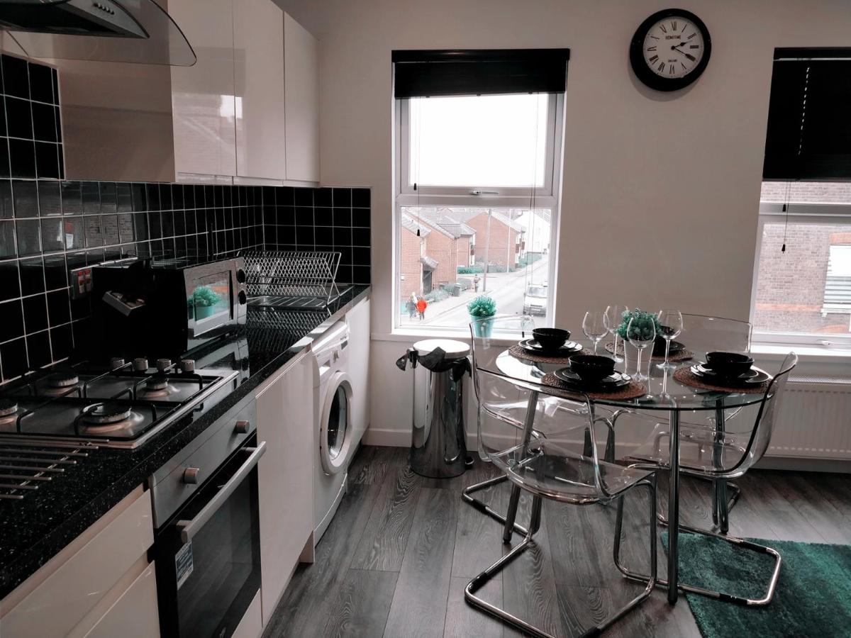 Luton Vacations - Chiltern Apartment - Property Image 10