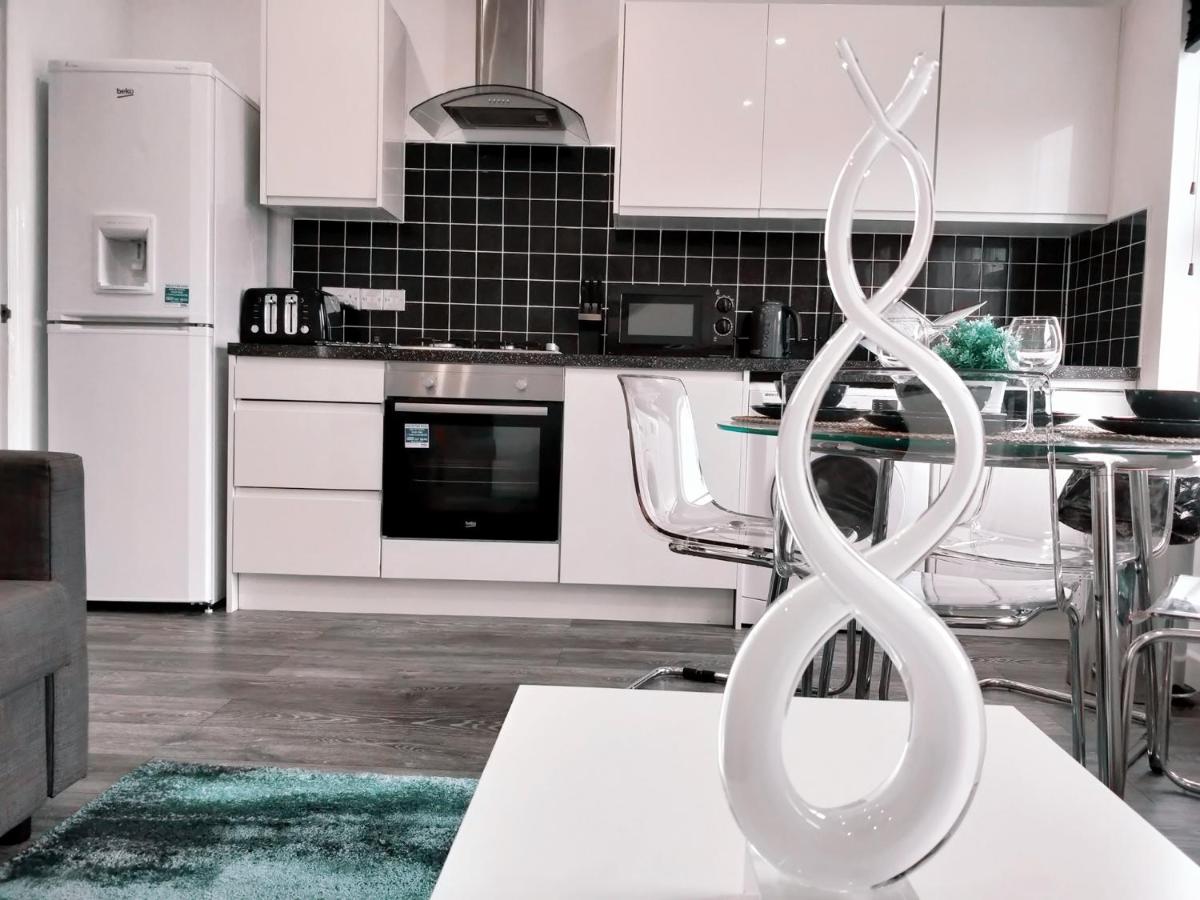 Luton Vacations - Chiltern Apartment - Property Image 5