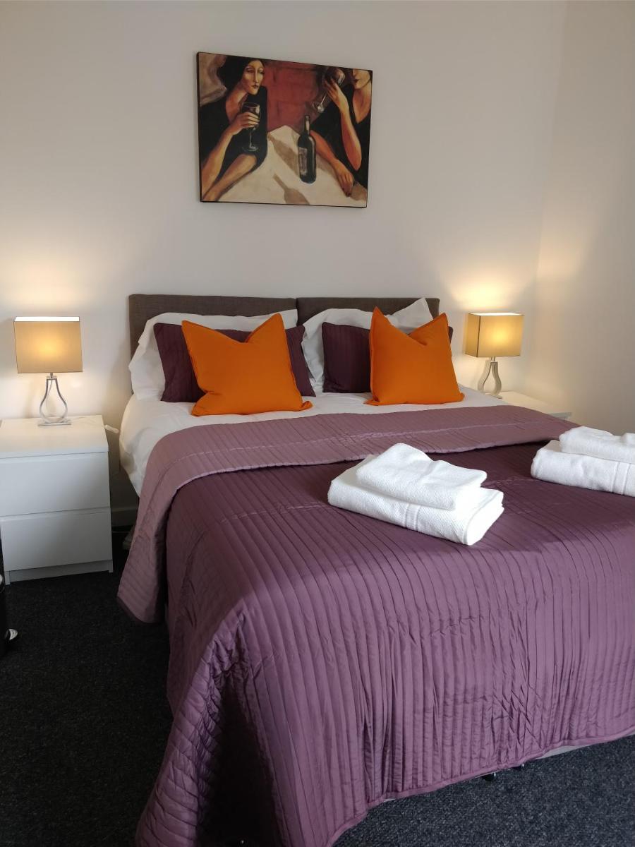 Luton Vacations - Chiltern Apartment - Property Image 13