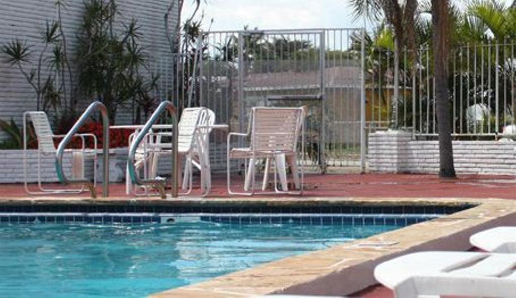 Beach and Town Motel view 5