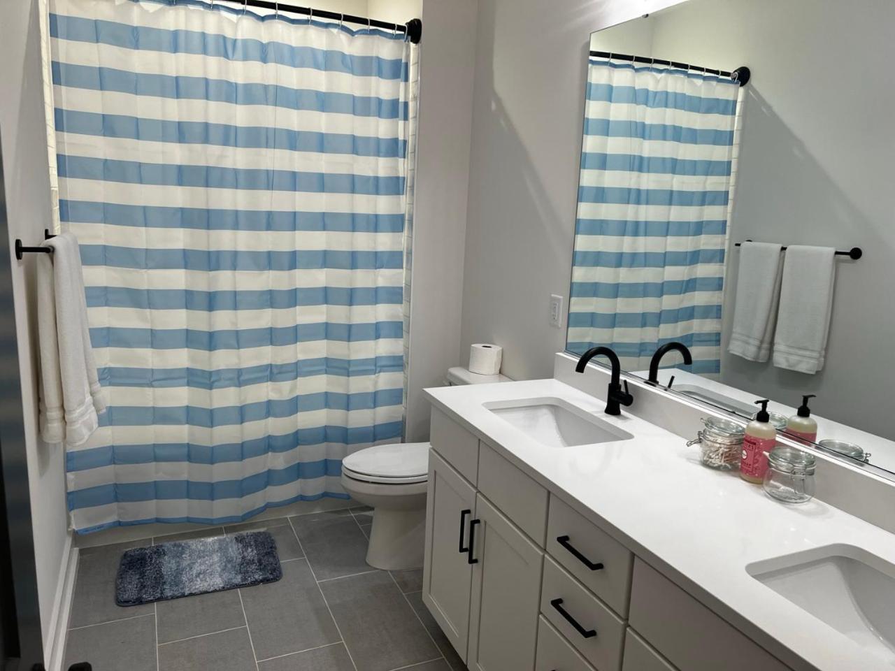Spacious and Comfy CLT Retreat