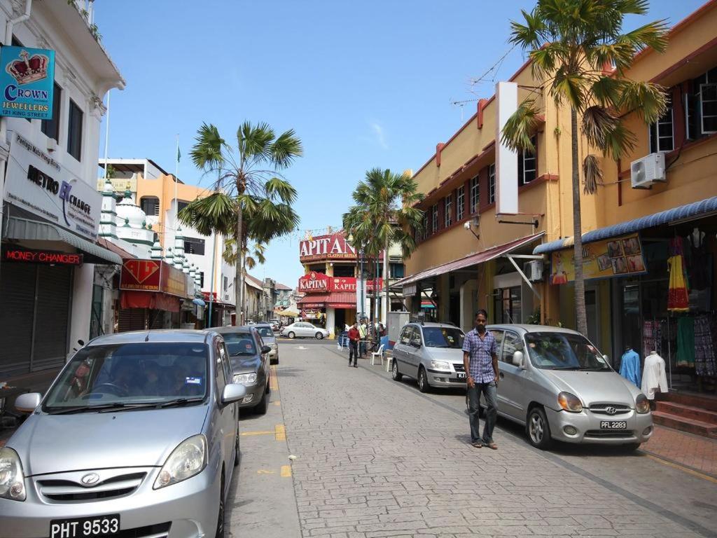 Cocoa Mews Cafe and Homestay