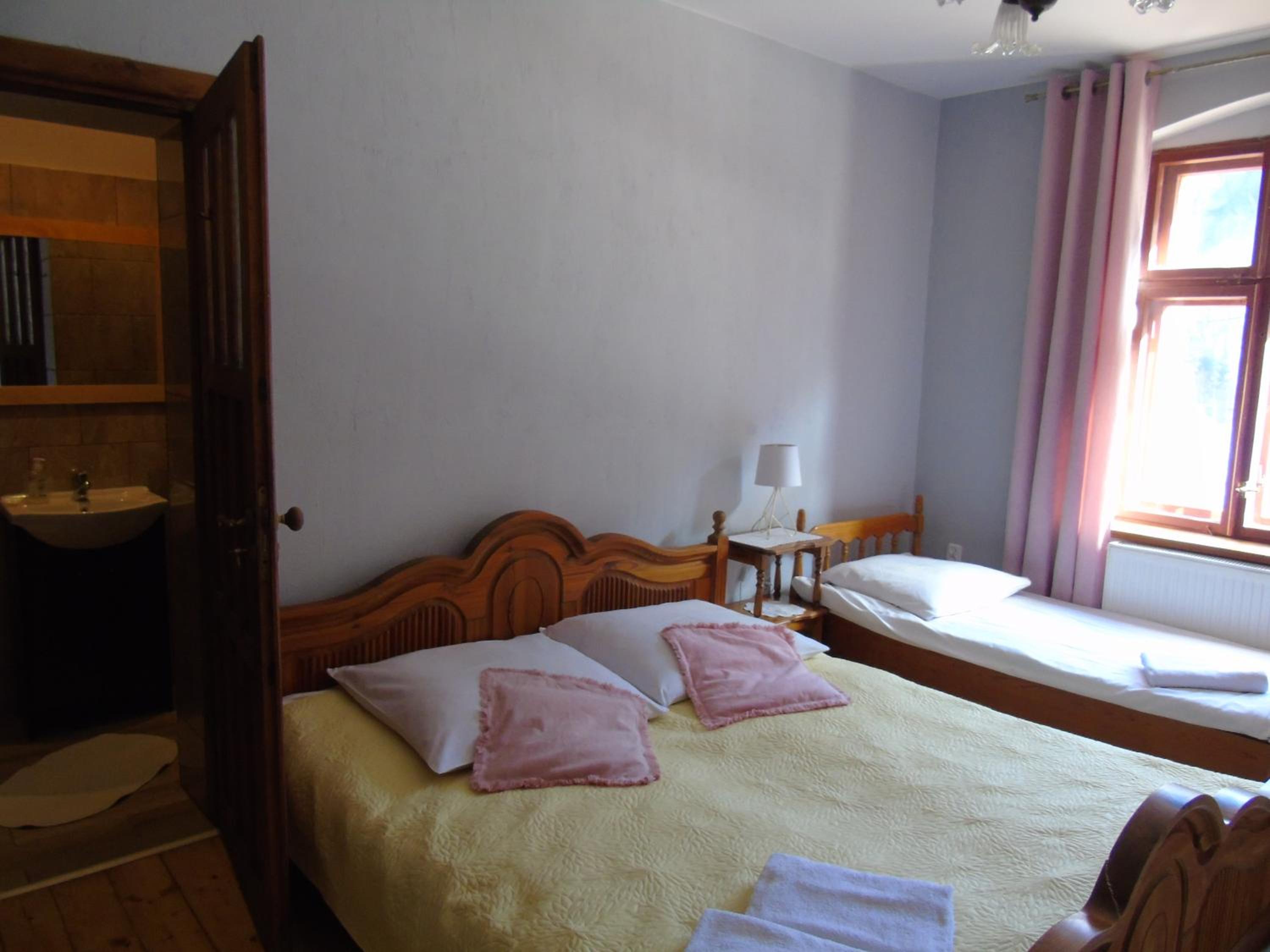 Photo 43