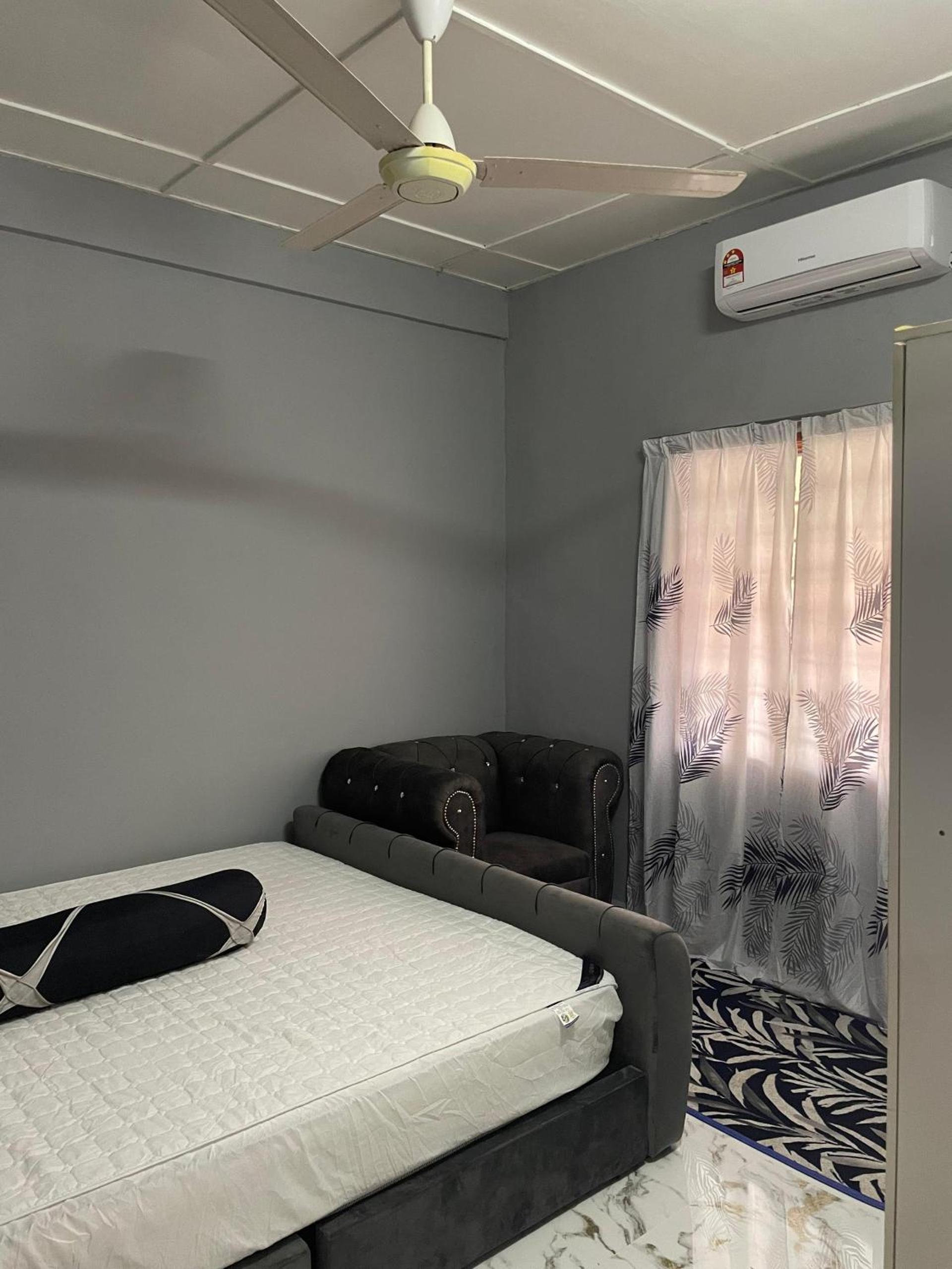 D' Alamanda HOMESTAY CHINI
