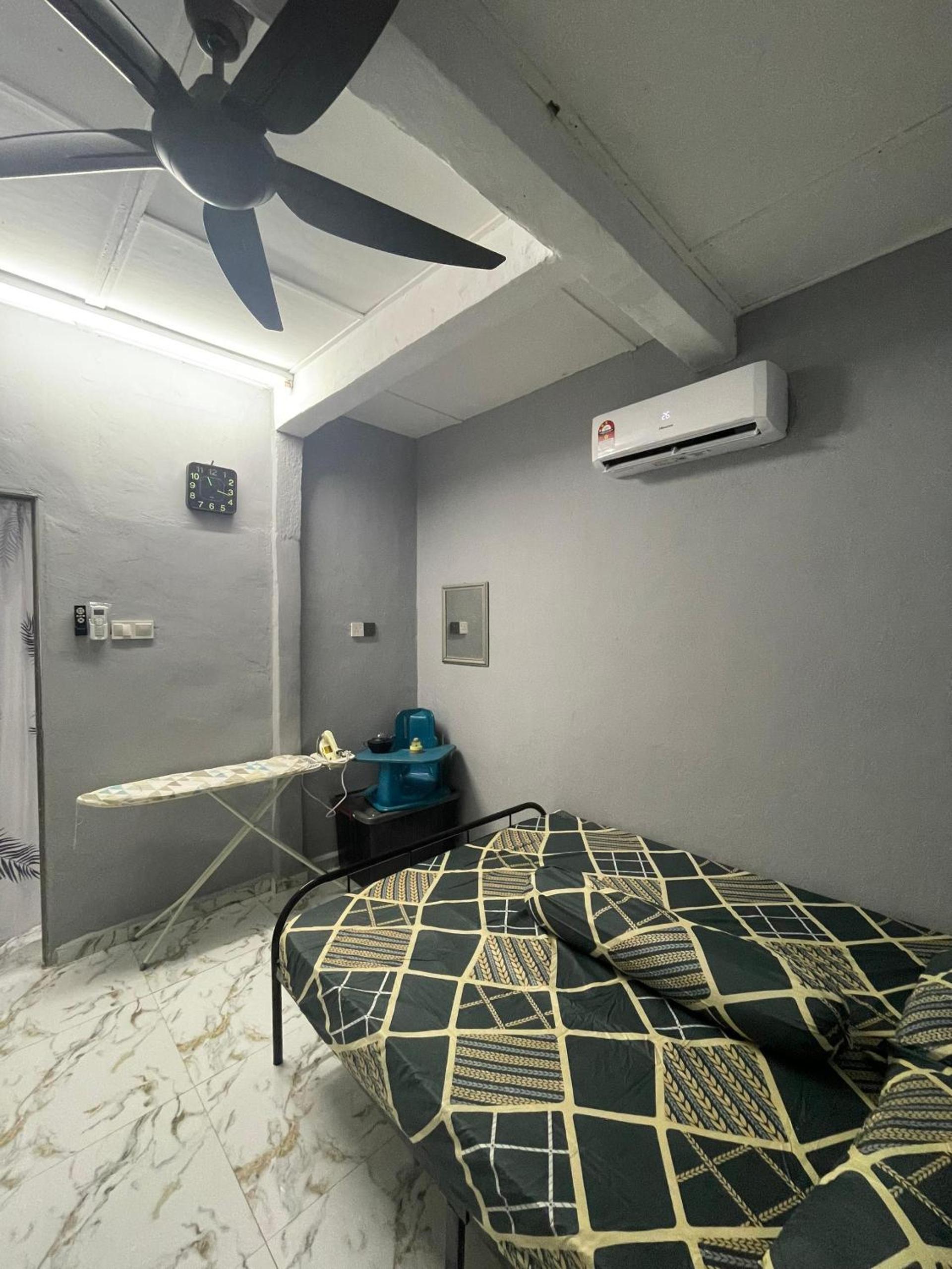 D' Alamanda HOMESTAY CHINI