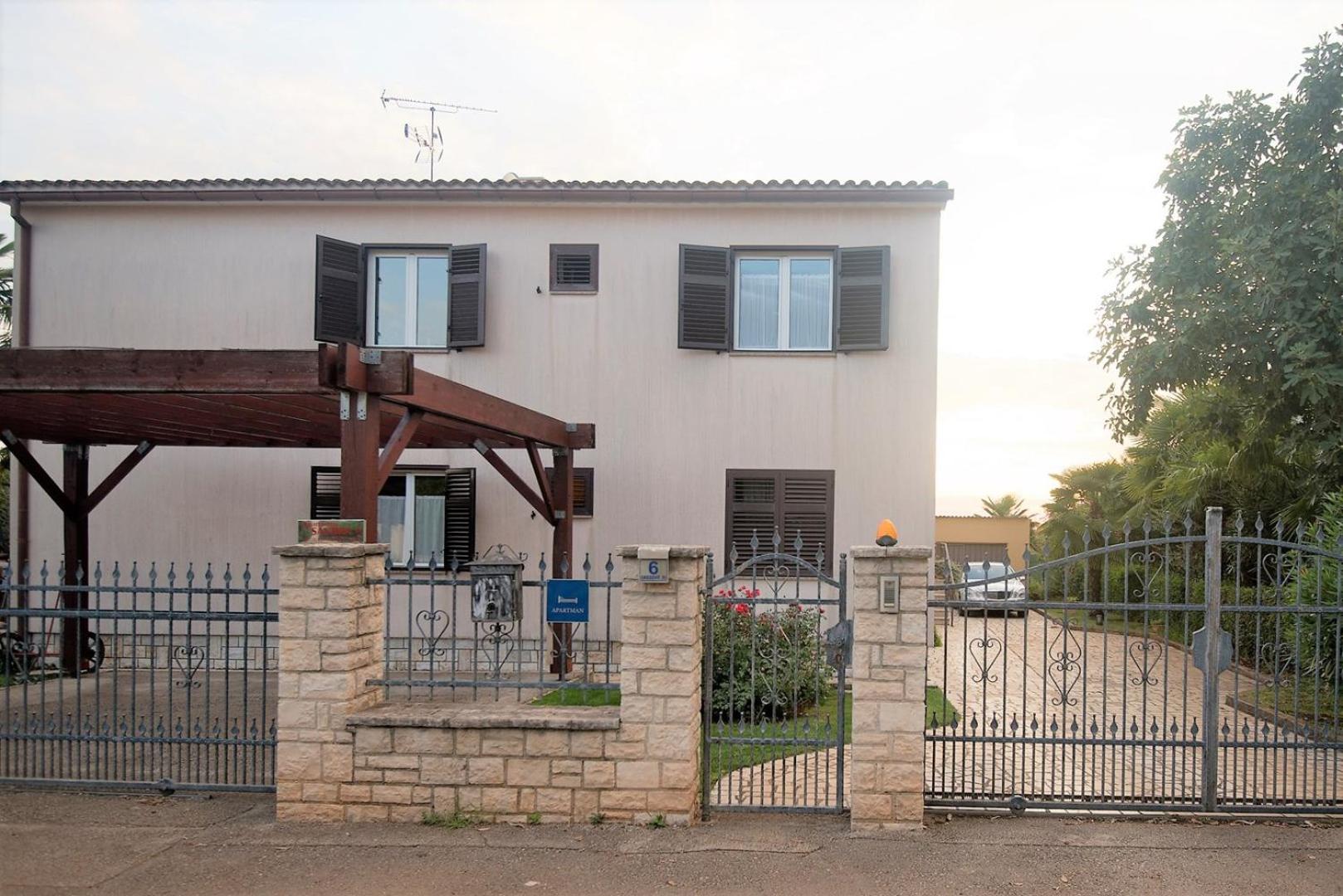 Apartments Sandra - Property Image 41