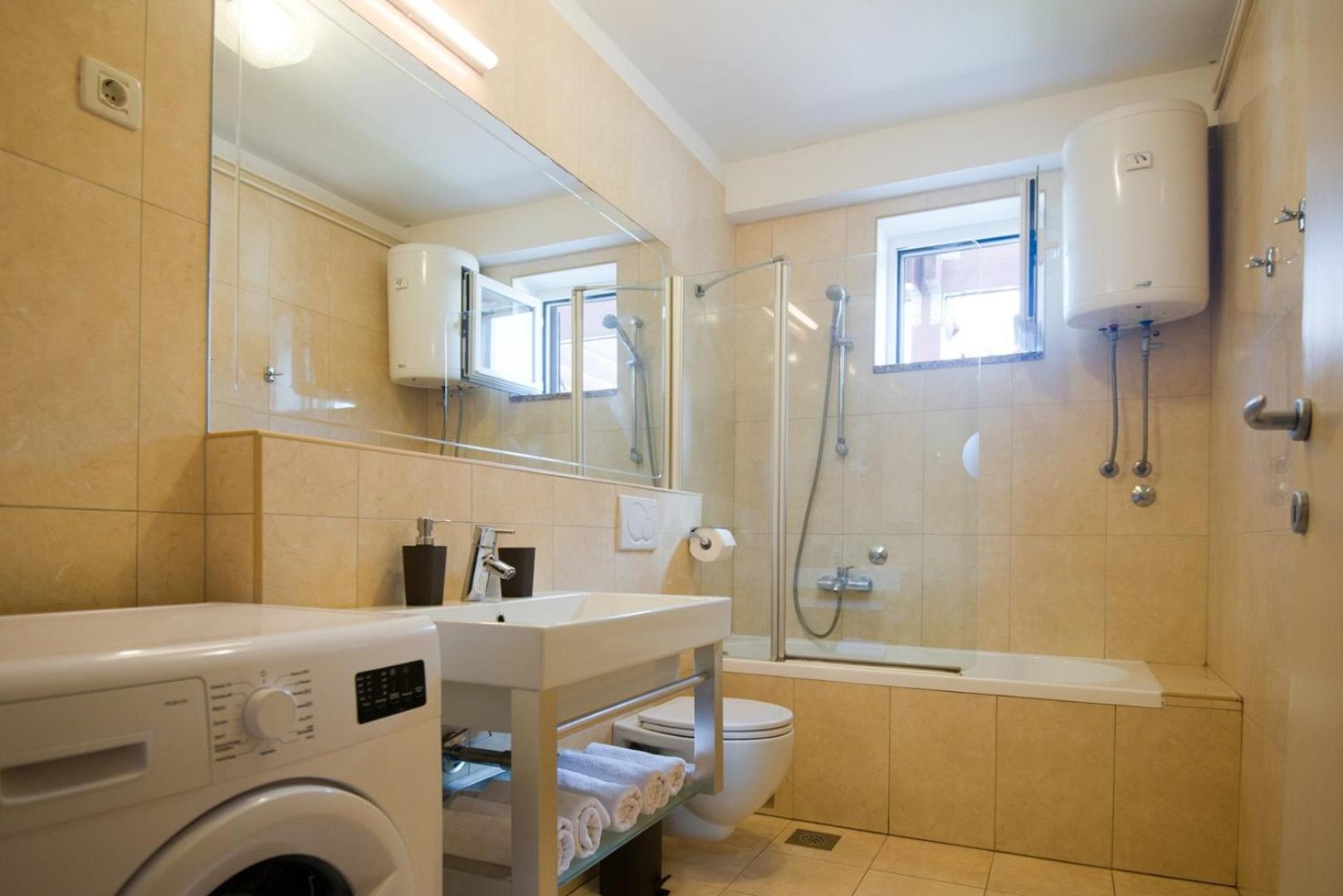 Apartments Sandra - Property Image 7