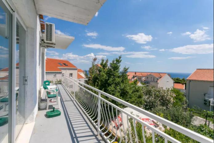 Blue Horizon Apartments
