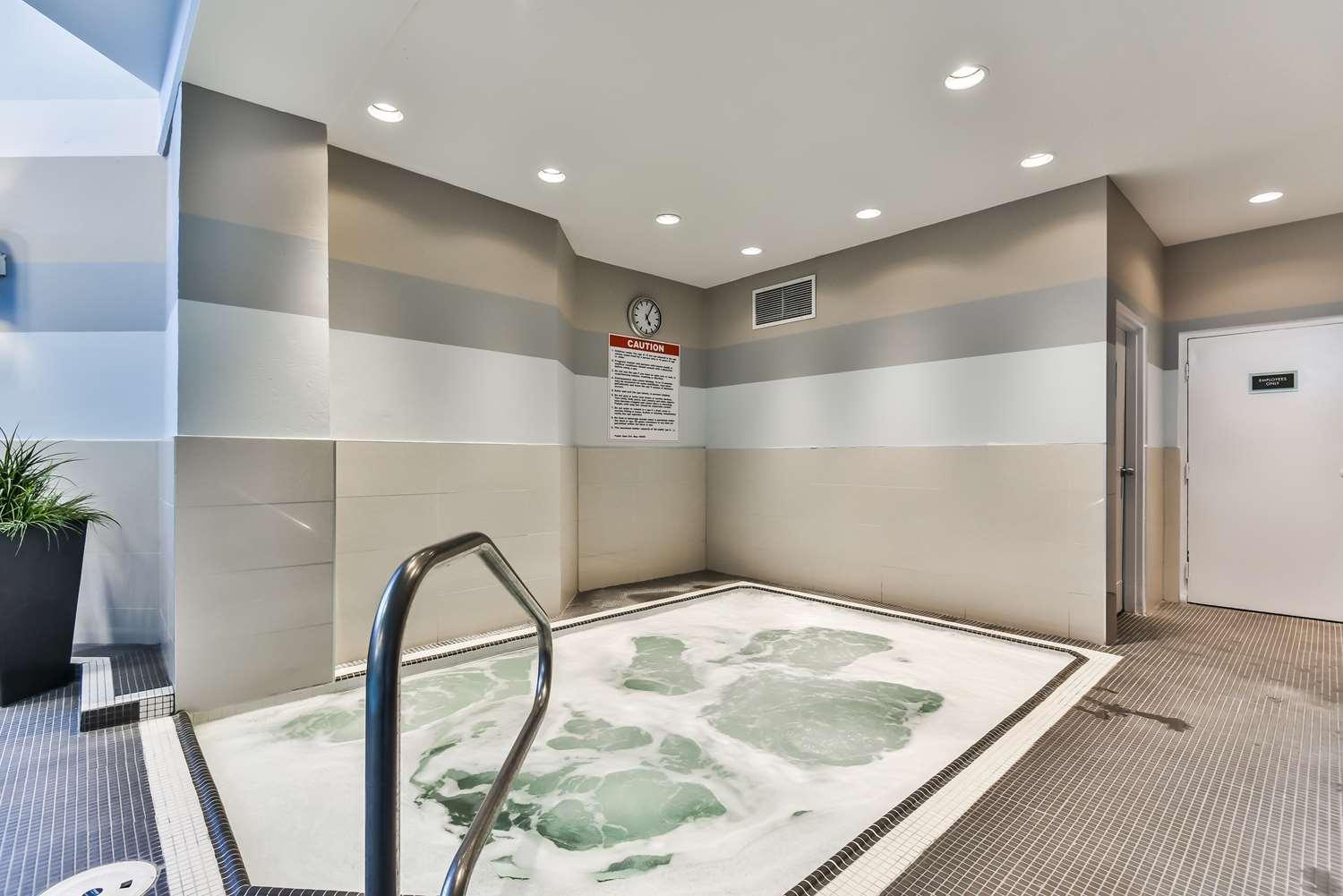 Cambridge Vacations - Best Western Plus Cambridge Hotel - Property Image 4