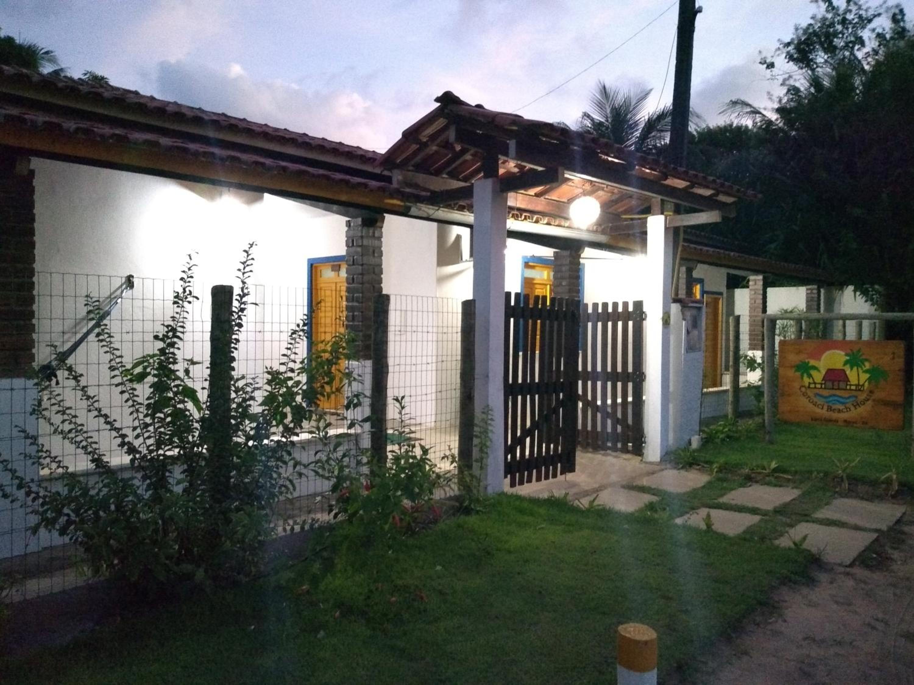 Coroaci Beach House