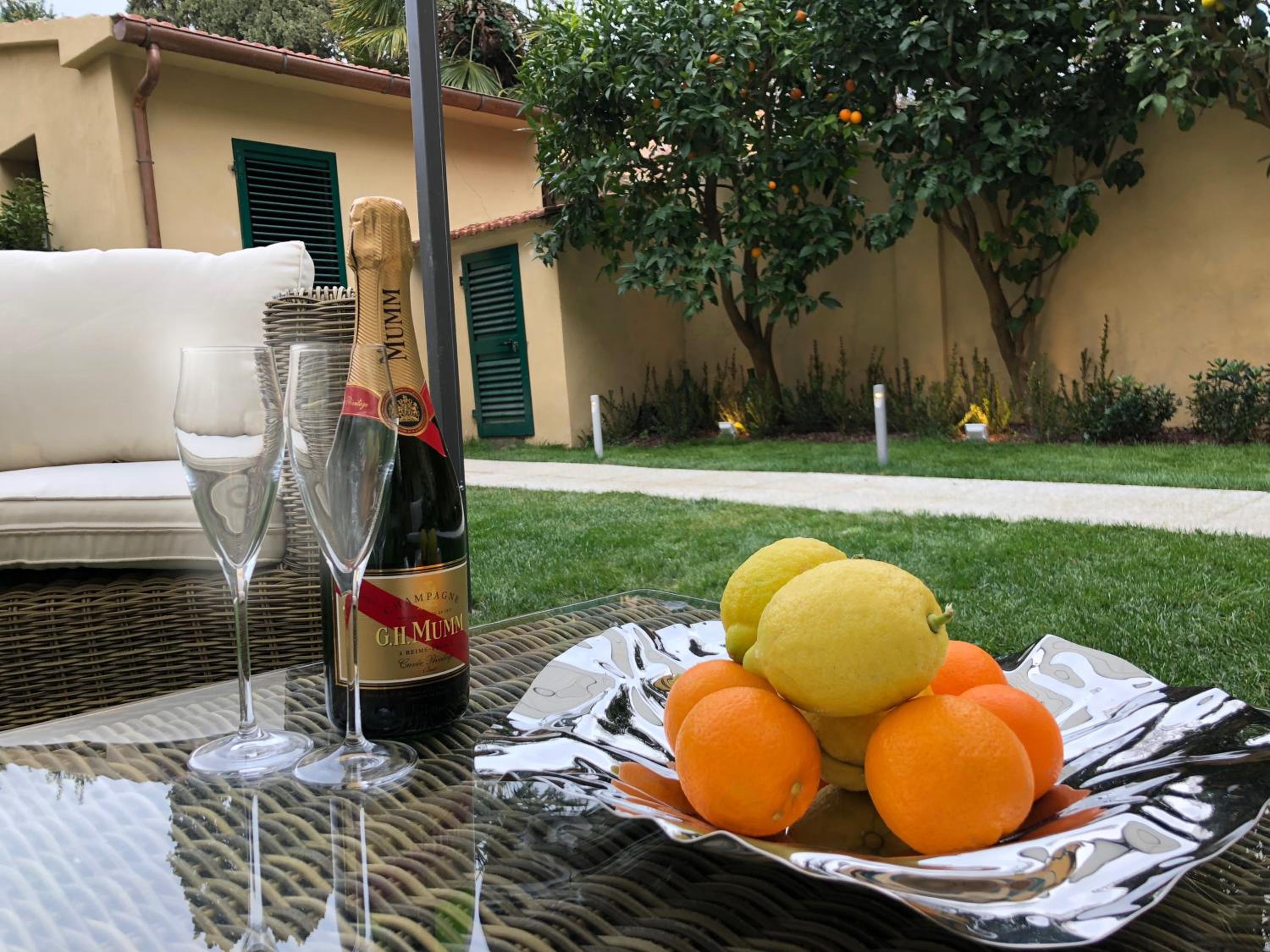 Palazzo Cini Luxury Rooms In Pisa — 12