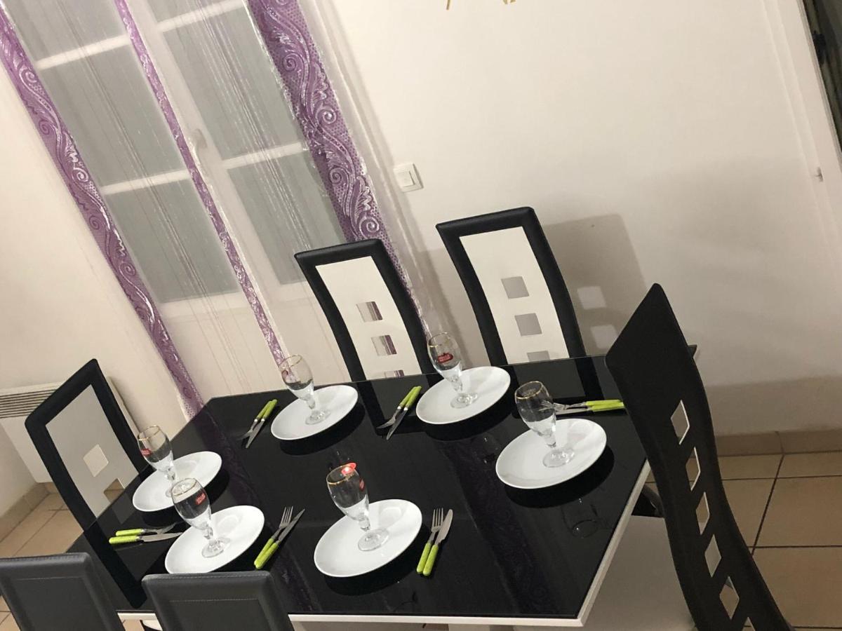 Magny-le-Hongre Vacations - Abisha Disney Apartment - Property Image 3