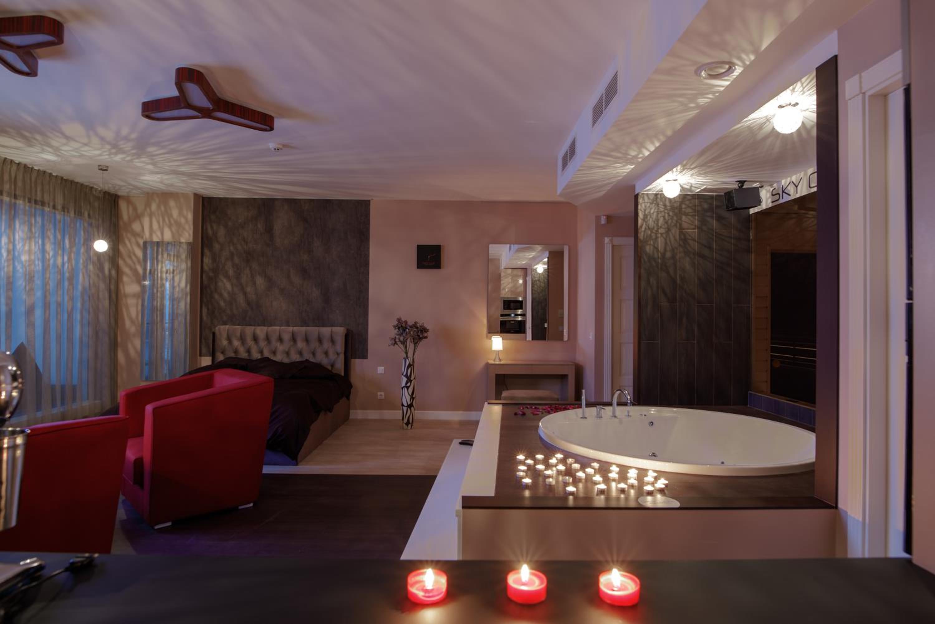 sky CHOCOLATE jacuzzi sauna 30 FLOOR view 2