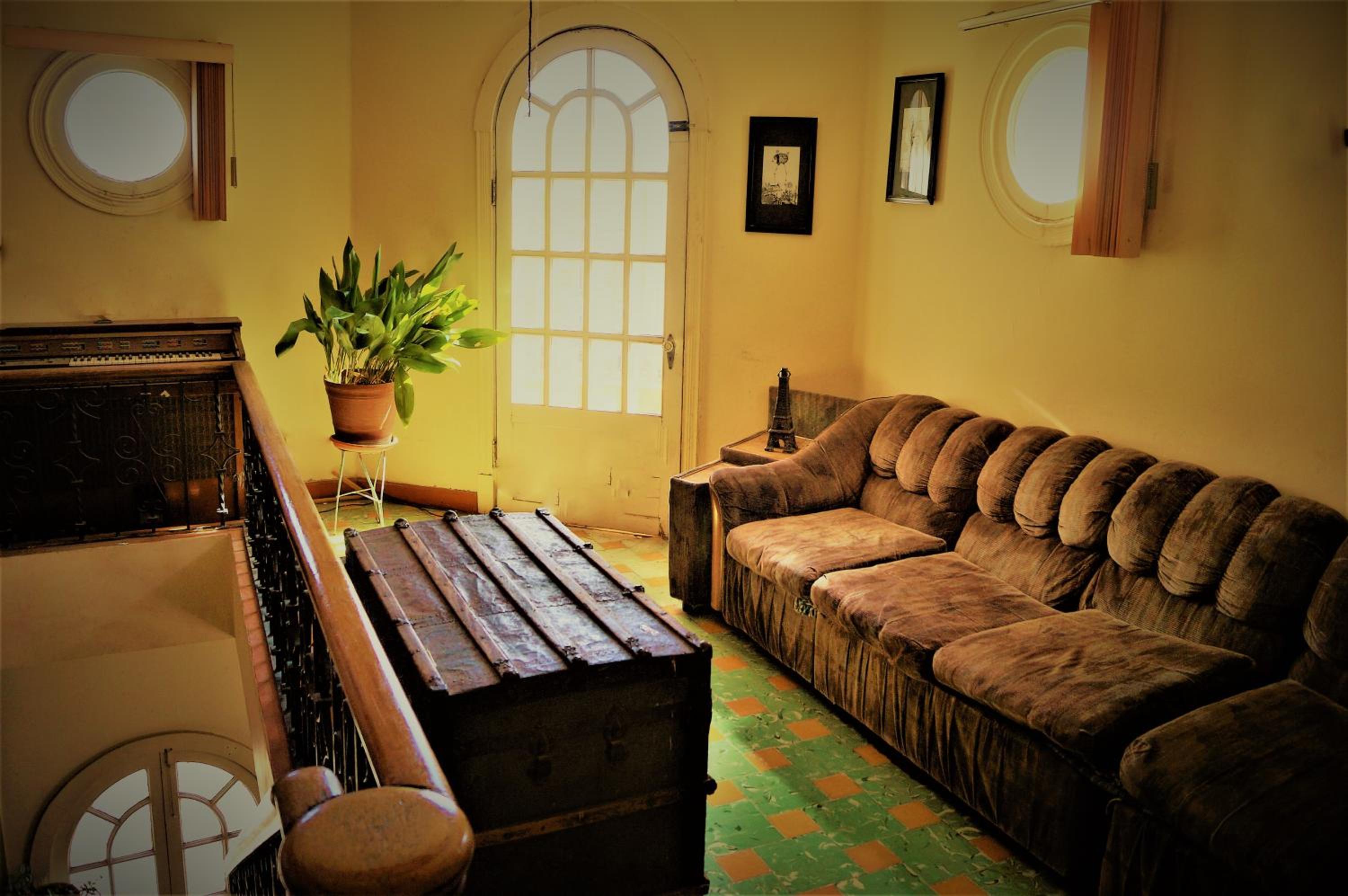 lounge